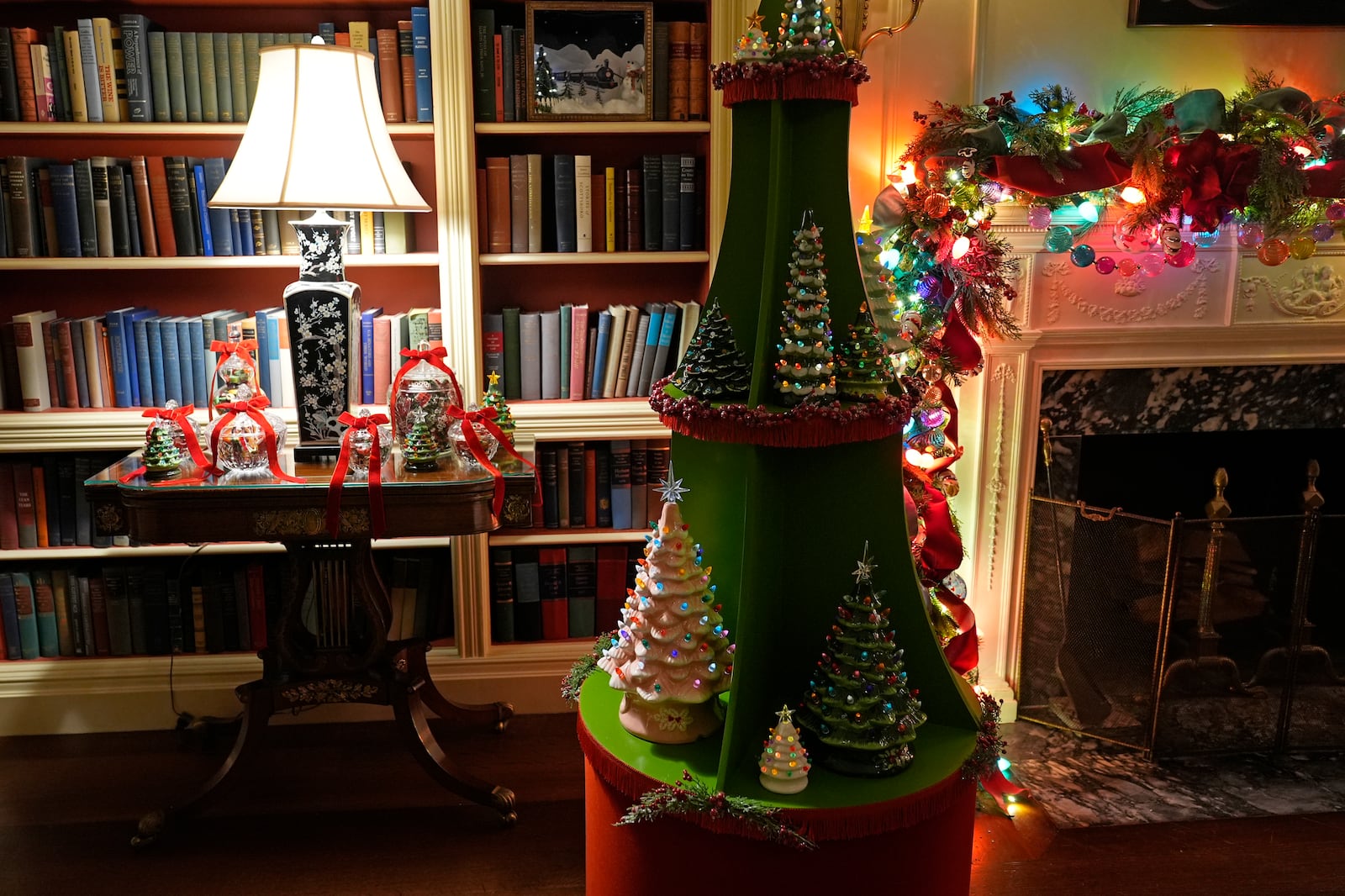 The Library of the White House in Washington, is decorated for the holidays, Monday, Dec. 2, 2024. (AP Photo/Susan Walsh)