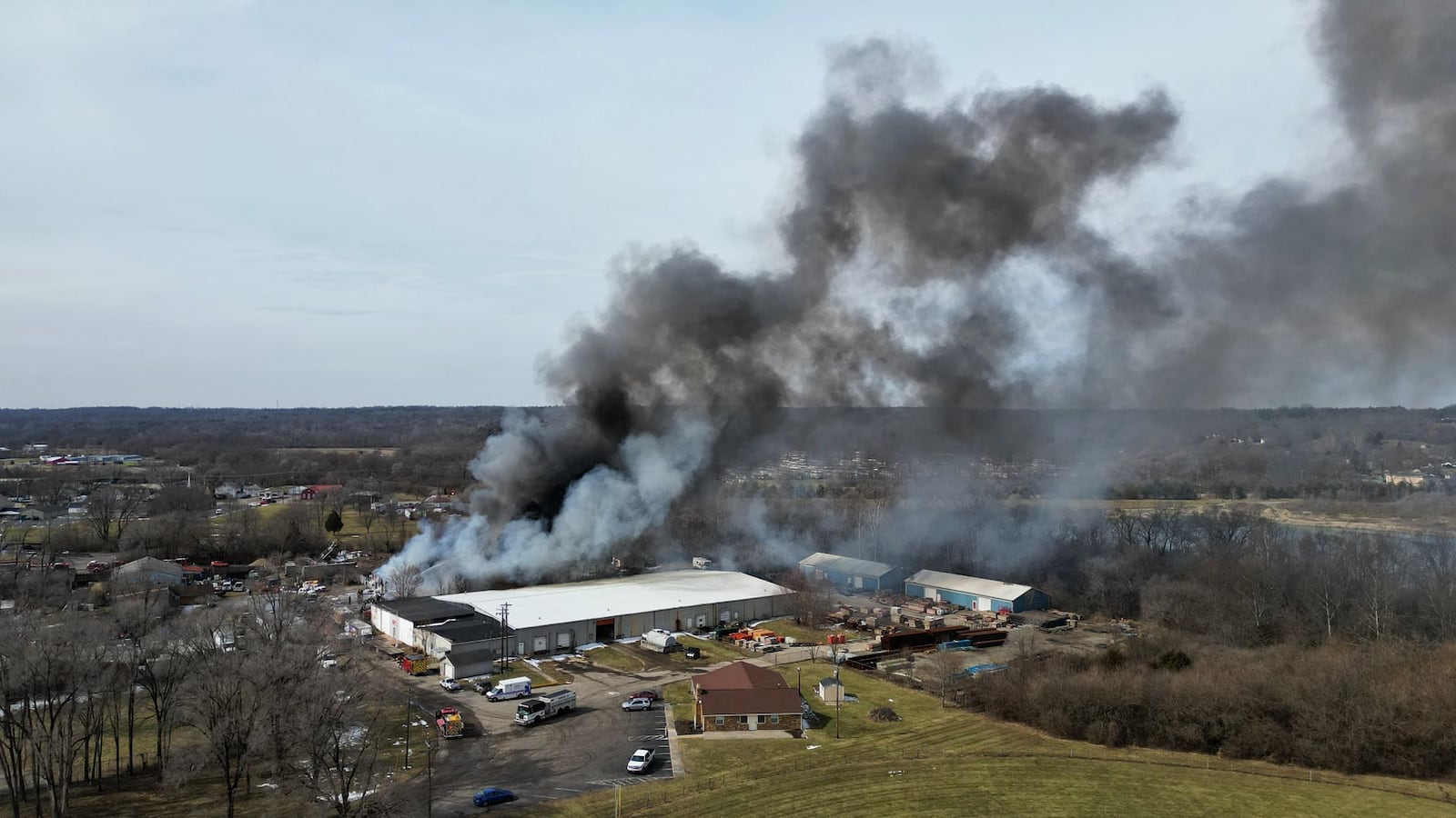 Fire departments from Butler and Warren counties are at the scene now of a large warehouse fire in Madison Twp.default. NICK GRAHAM/STAFF