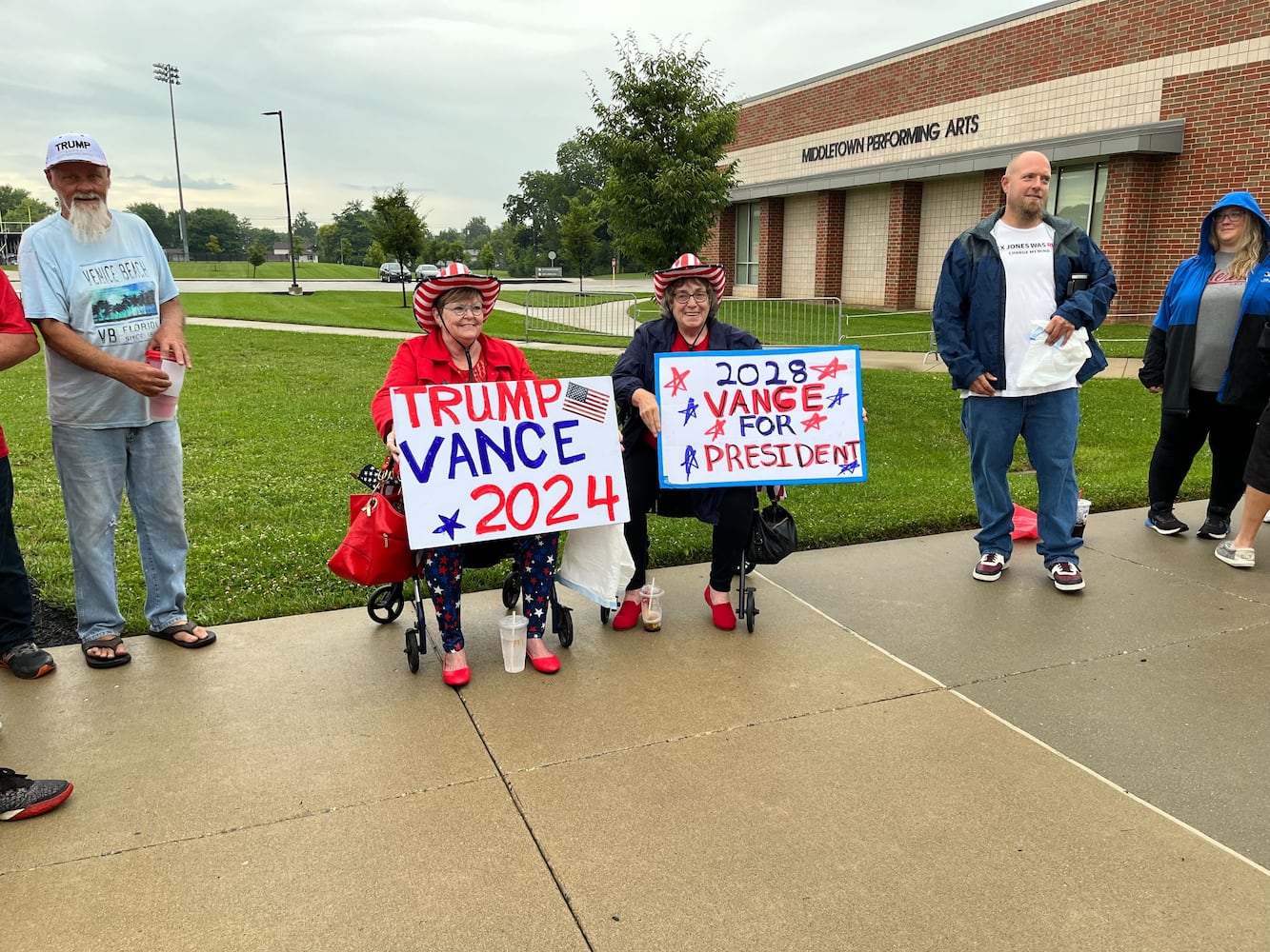 Vance rally in Middletown