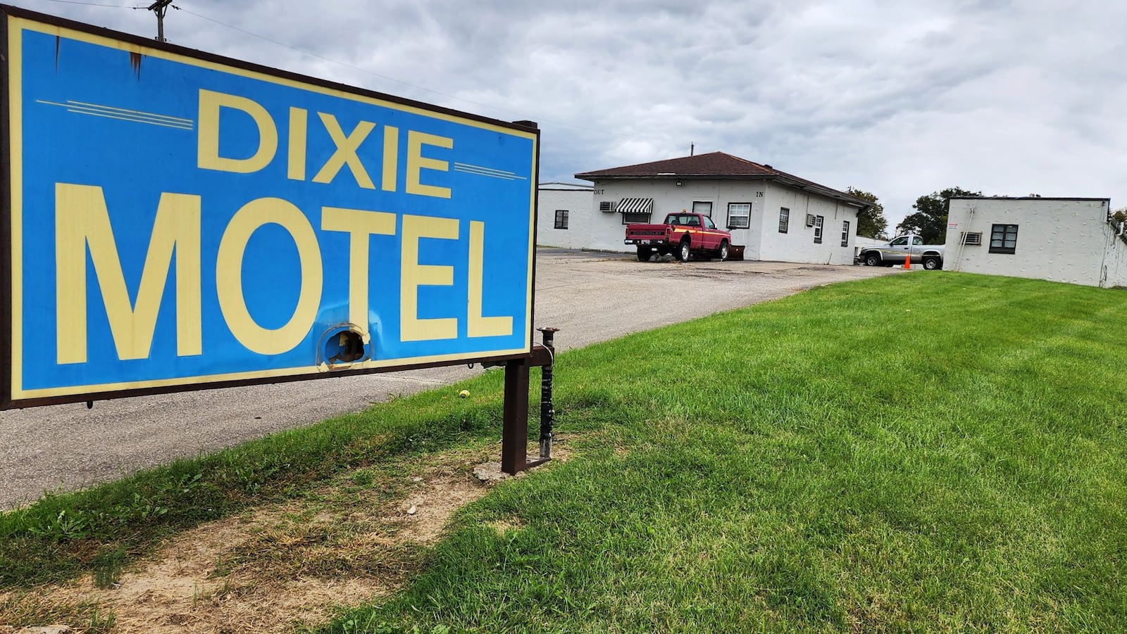 A man was injured in a fire Friday afternoon at the Dixie Motel on Cincinnati-Dayton Road. NICK GRAHAM/STAFF