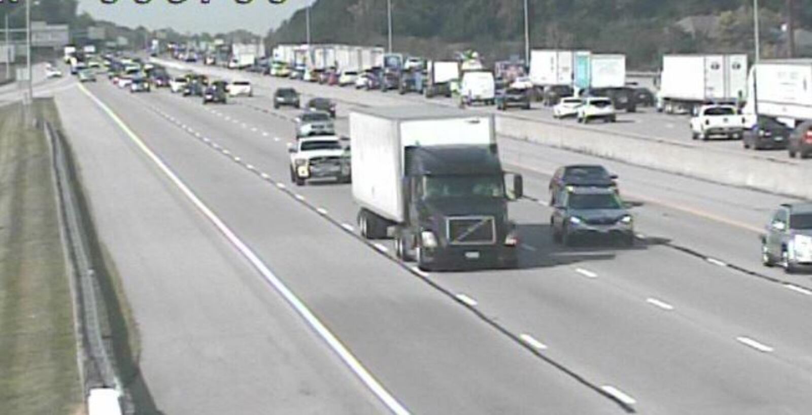 Traffic backup on I-75 northbound lanes in Middletown near MM33. PHOTO COURTESY: ODOT traffic camera