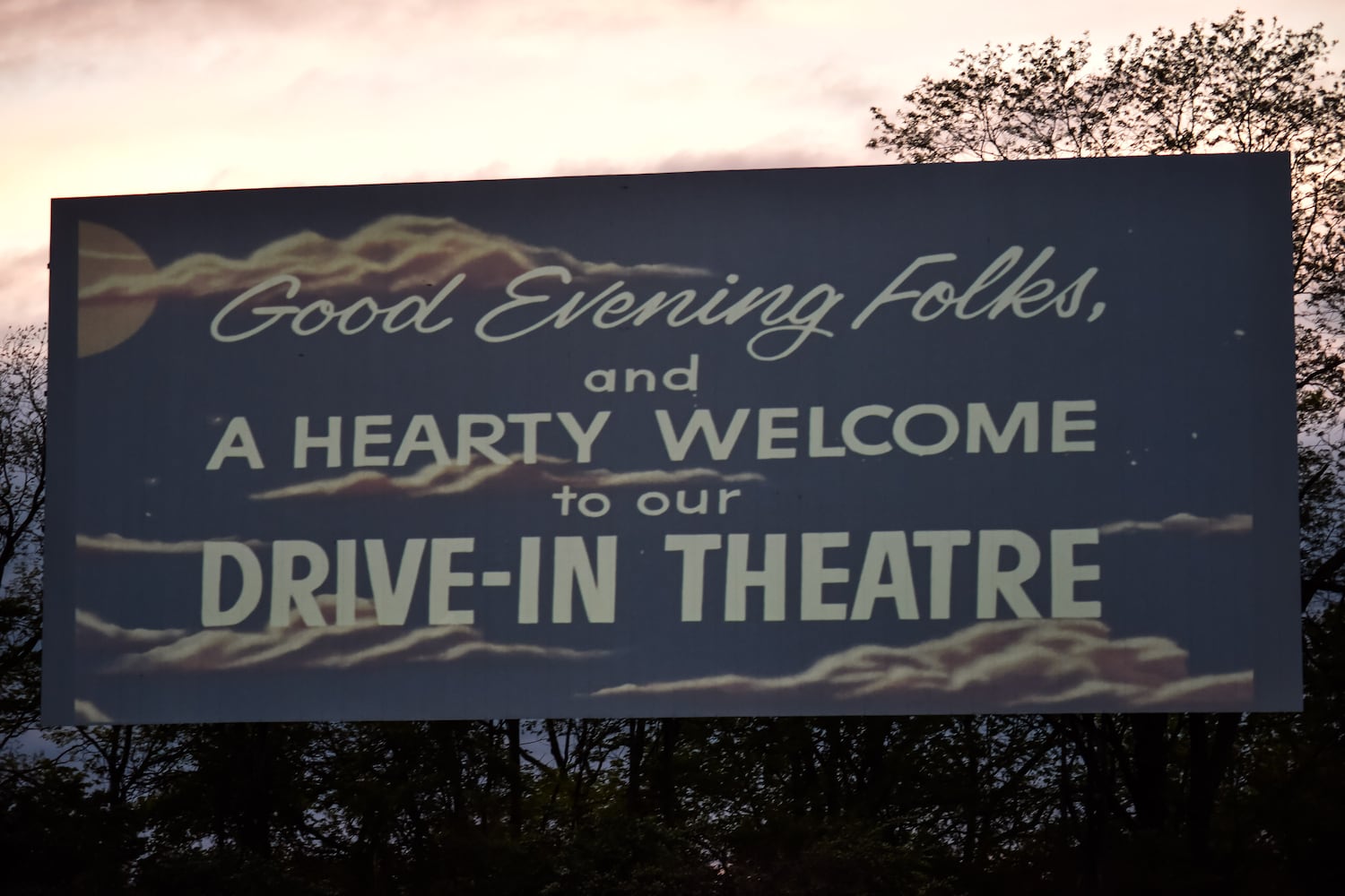 Hamilton High School seniors celebrate graduation at Holiday Auto Theatre drive-in