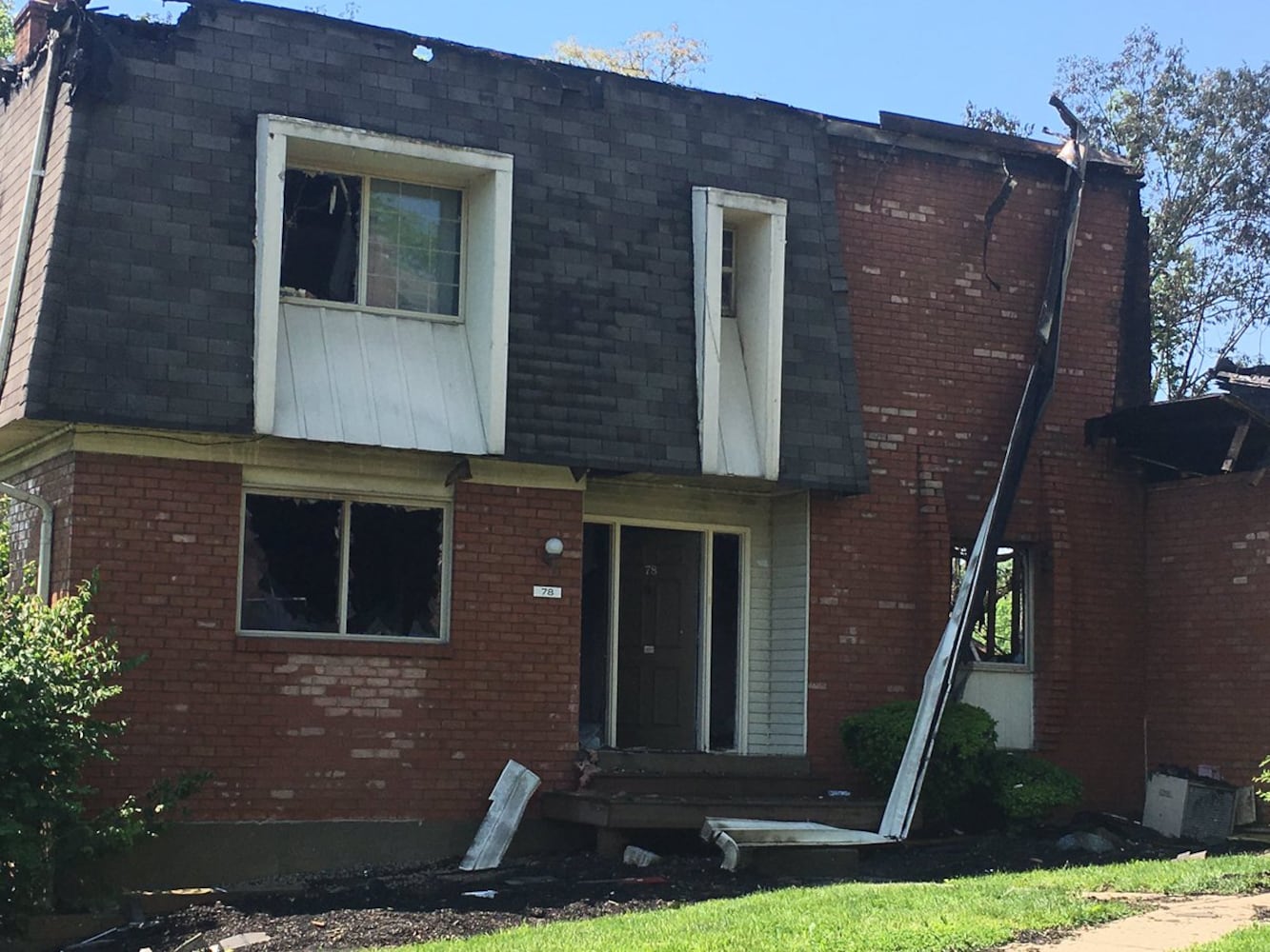 Fire destroys multi-unit apartment building in Fairfield