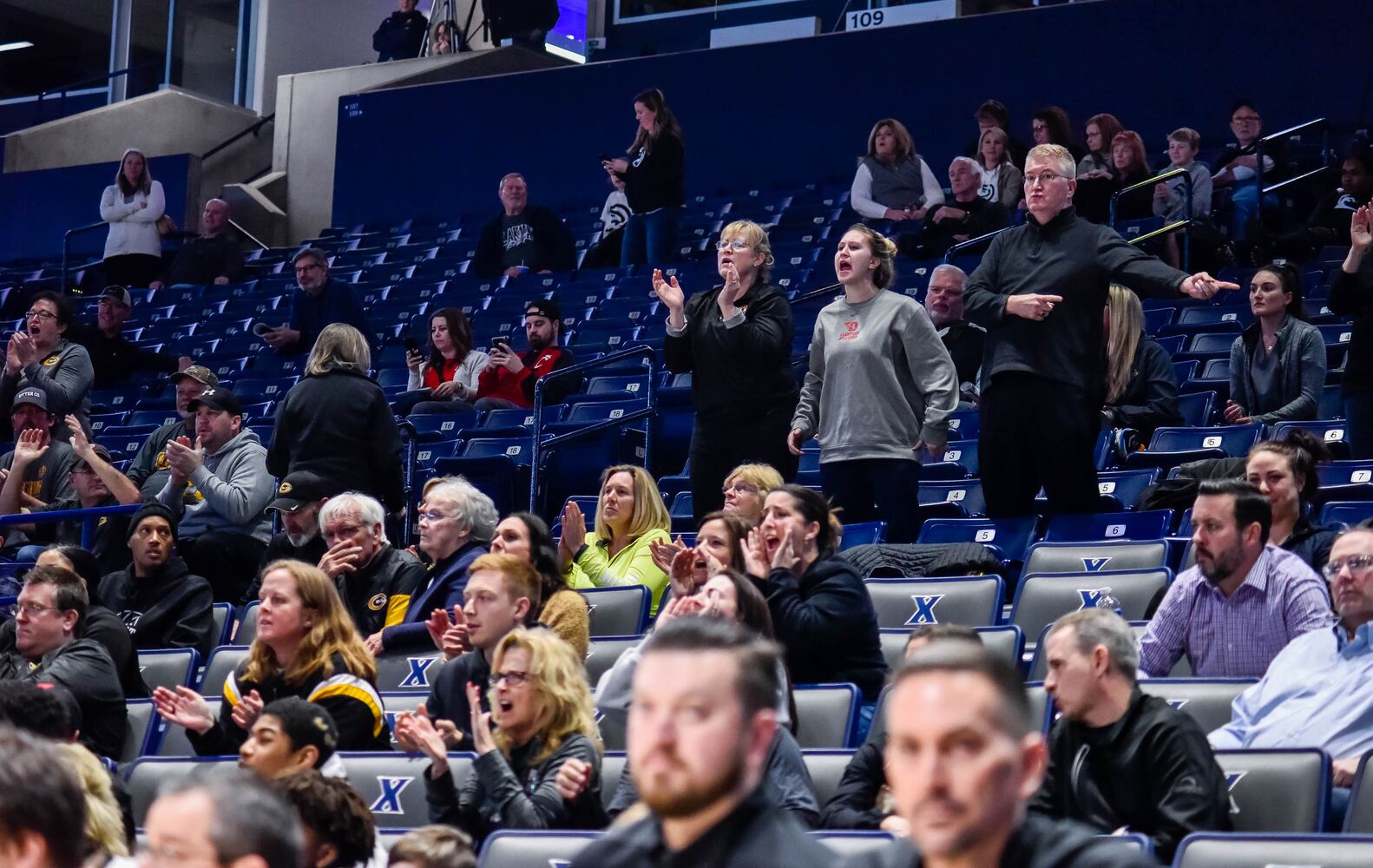 Centerville vs Moeller and Lakota East vs La Salle Regional basketball semifinals