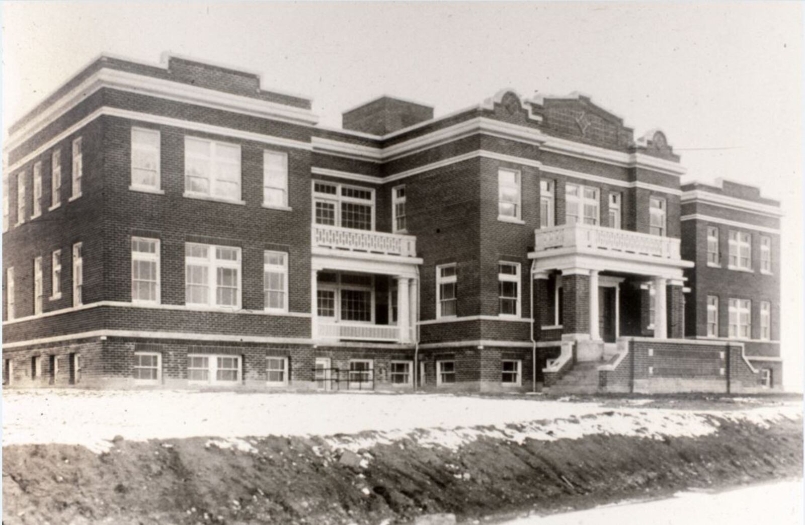 Middletown Hospital opened in 1917. 