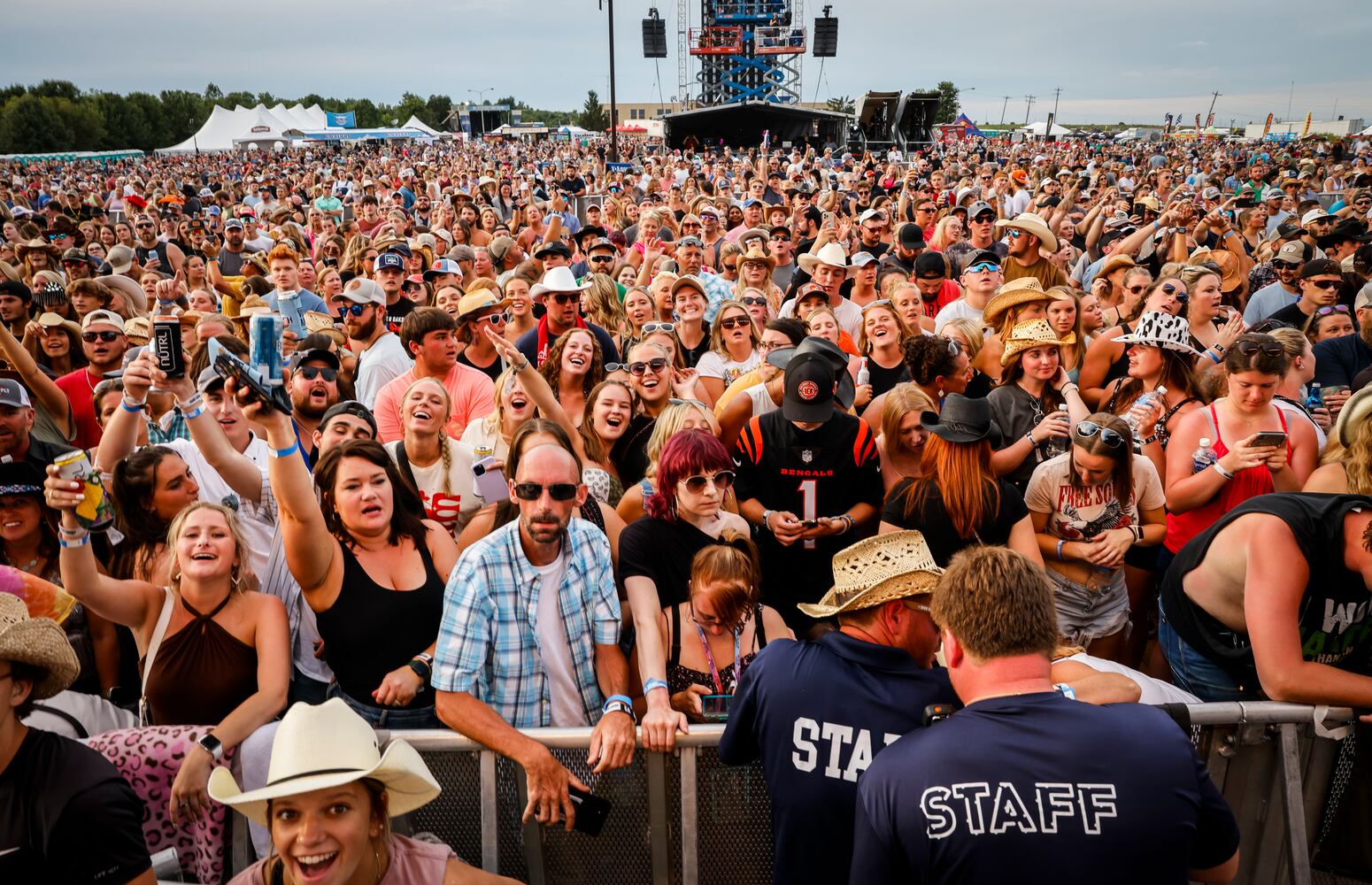 081323 VOA Country Music Fest Day 4