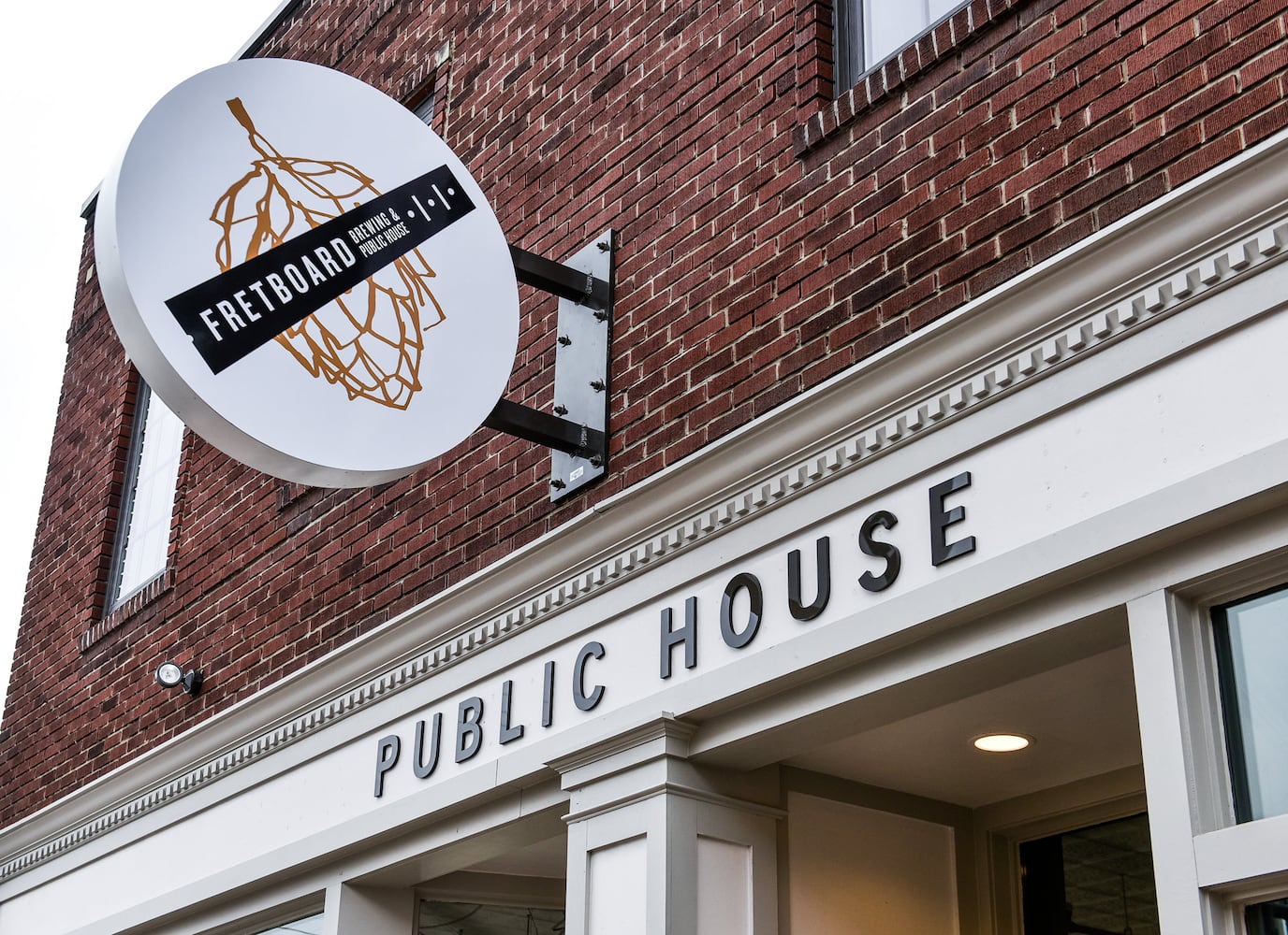 Fretboard Brewing and Public House opens in Hamilton