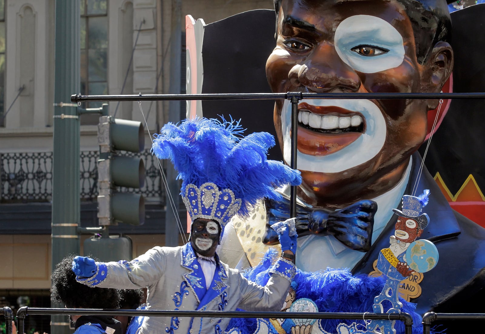 FILE - Zulu rolls down St. Charles Avenue toward Canal Street in the New Orleans CBD Tuesday, Feb. 9, 2016. .(David Grunfeld/NOLA.com The Times-Picayune via AP, File )