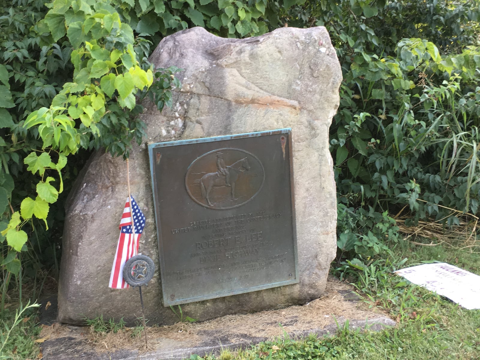 A large stone monument honoring Confederate Gen. Robert E. Lee has stirred controvercy in Franklin and Franklin Twp. (STAFF FILE PHOTO)