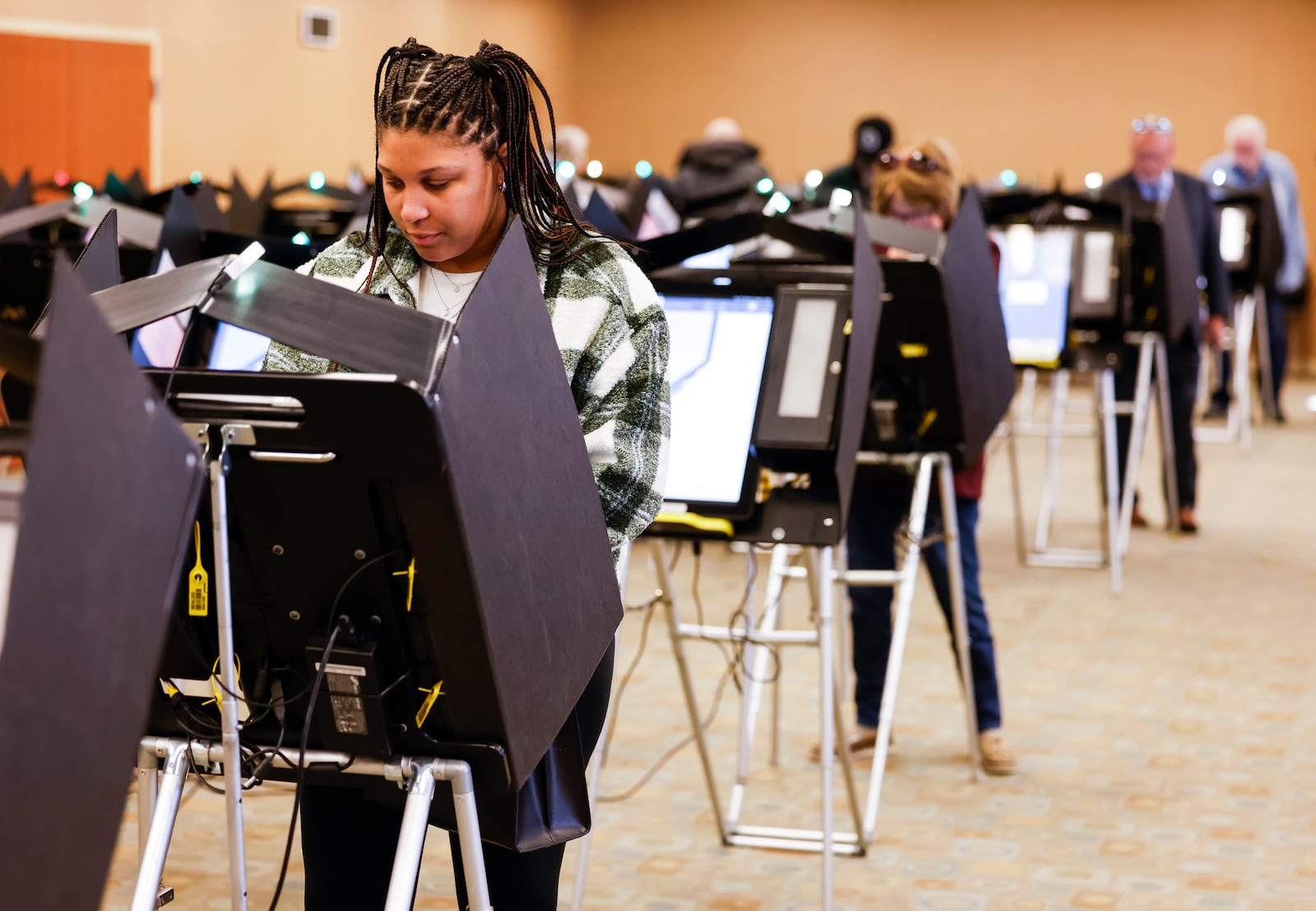 Denisha Herring votes early at Butler County Board of Elections Tuesday, Oct. 31, 2023. Election Day is just a two days away, and here are 10 things to know for voters if they have not cast an early ballot in the past four weeks. NICK GRAHAM/STAFF