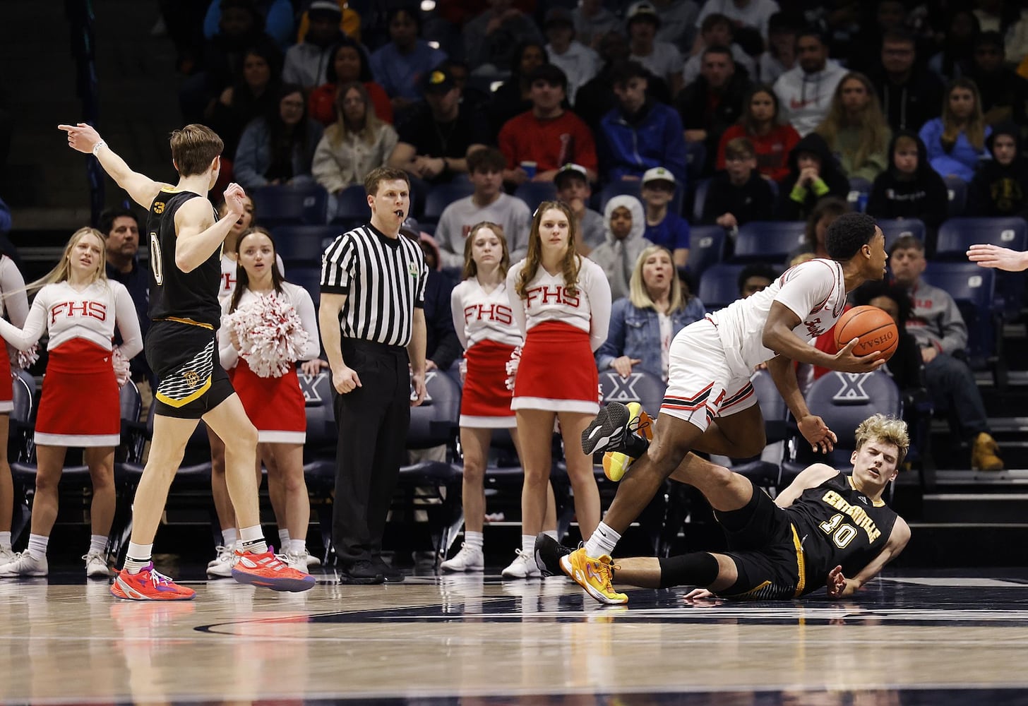 031222 Centerville vs Fairfield bball