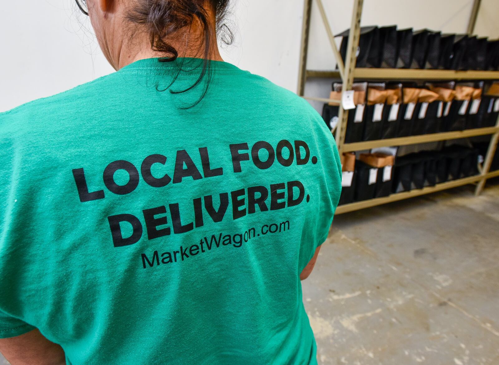 Market Wagon, an Indiana-based company that delivers fresh fruits, vegetables, meats, cheeses and other homegrown or homemade fare weekly to people’s homes, opened its first Ohio location in September in West Chester Twp. 