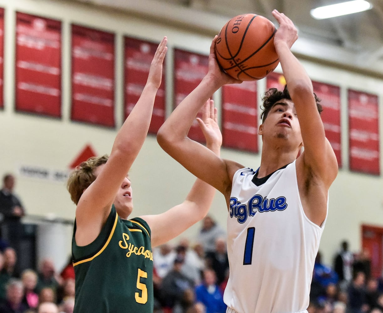 Hamilton vs Sycamore sectional basketball