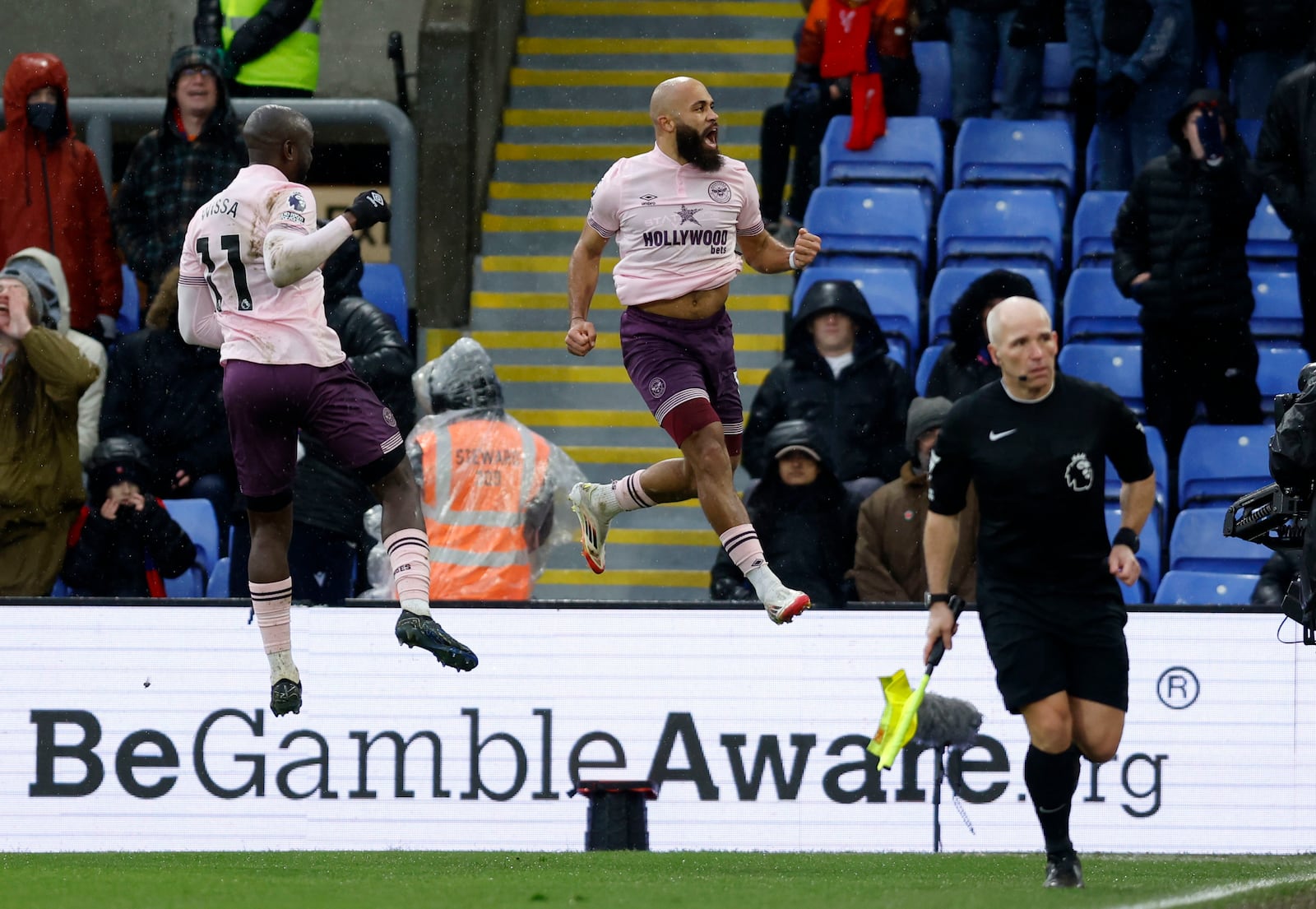 Brentford's Bryan Mbeumo celebrates scoring during a Premier League soccer match against Crystal Palace at Selhurst Park, London, Sunday Jan. 26, 2025. (Nigel French/PA via AP)