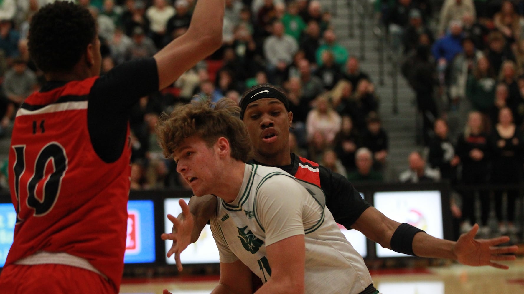 Trotwood-Madison vs. Badin boys basketball regional tournament