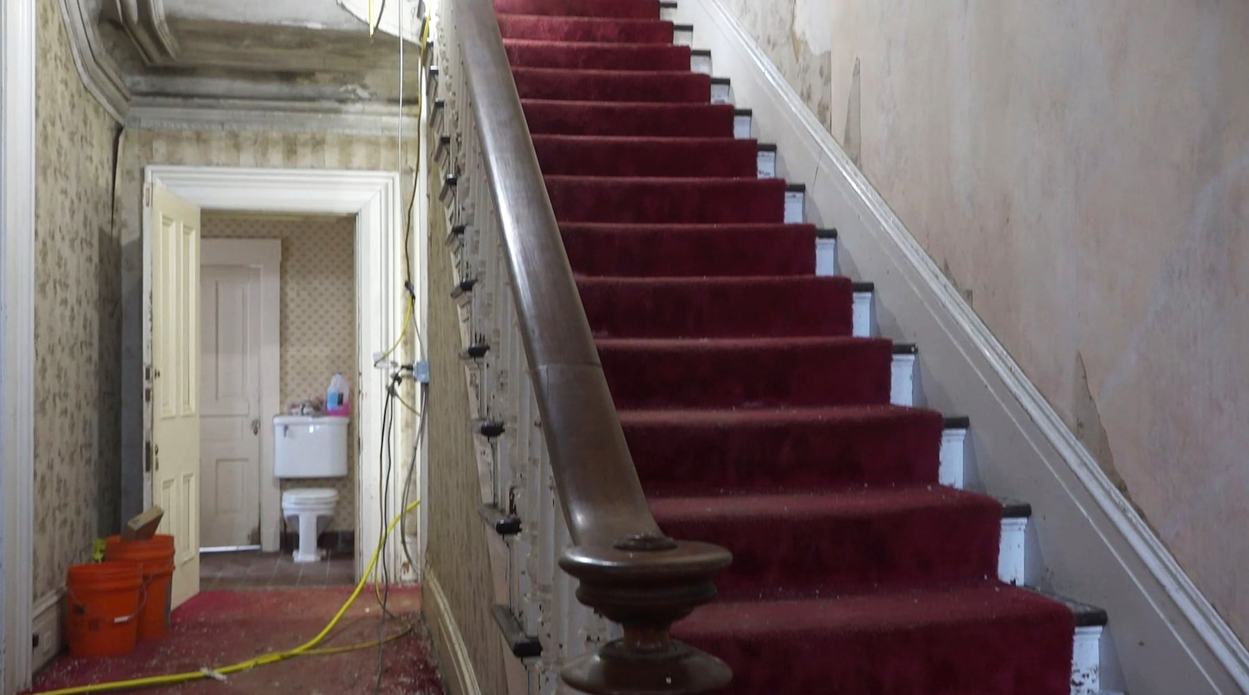 Historic Antebellum mansion being renovated in Lindenwald