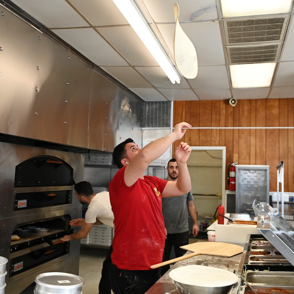 Calabria Pizza opens for business in Hamilton