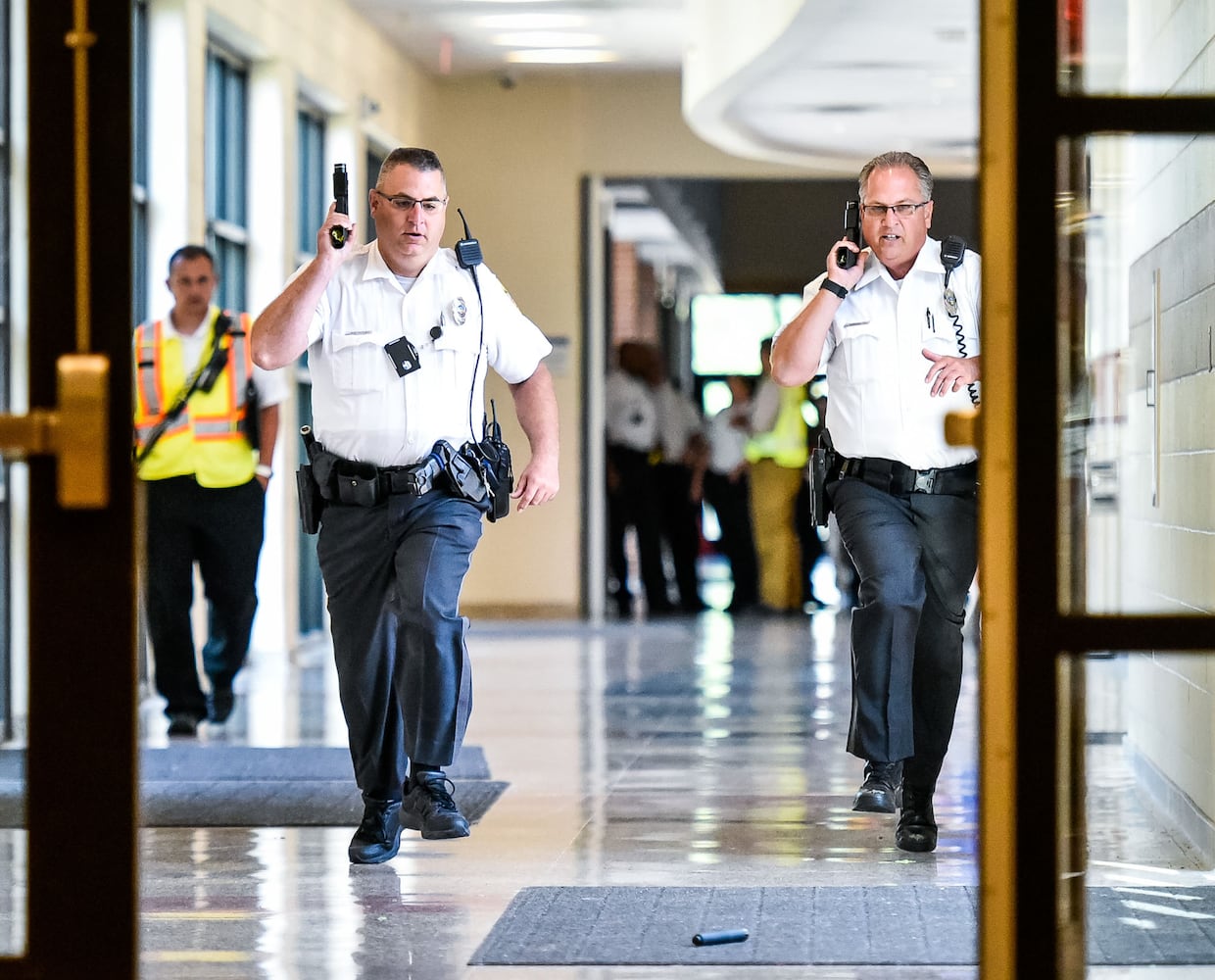 Hamilton police holds active shooter training at Hamilton High