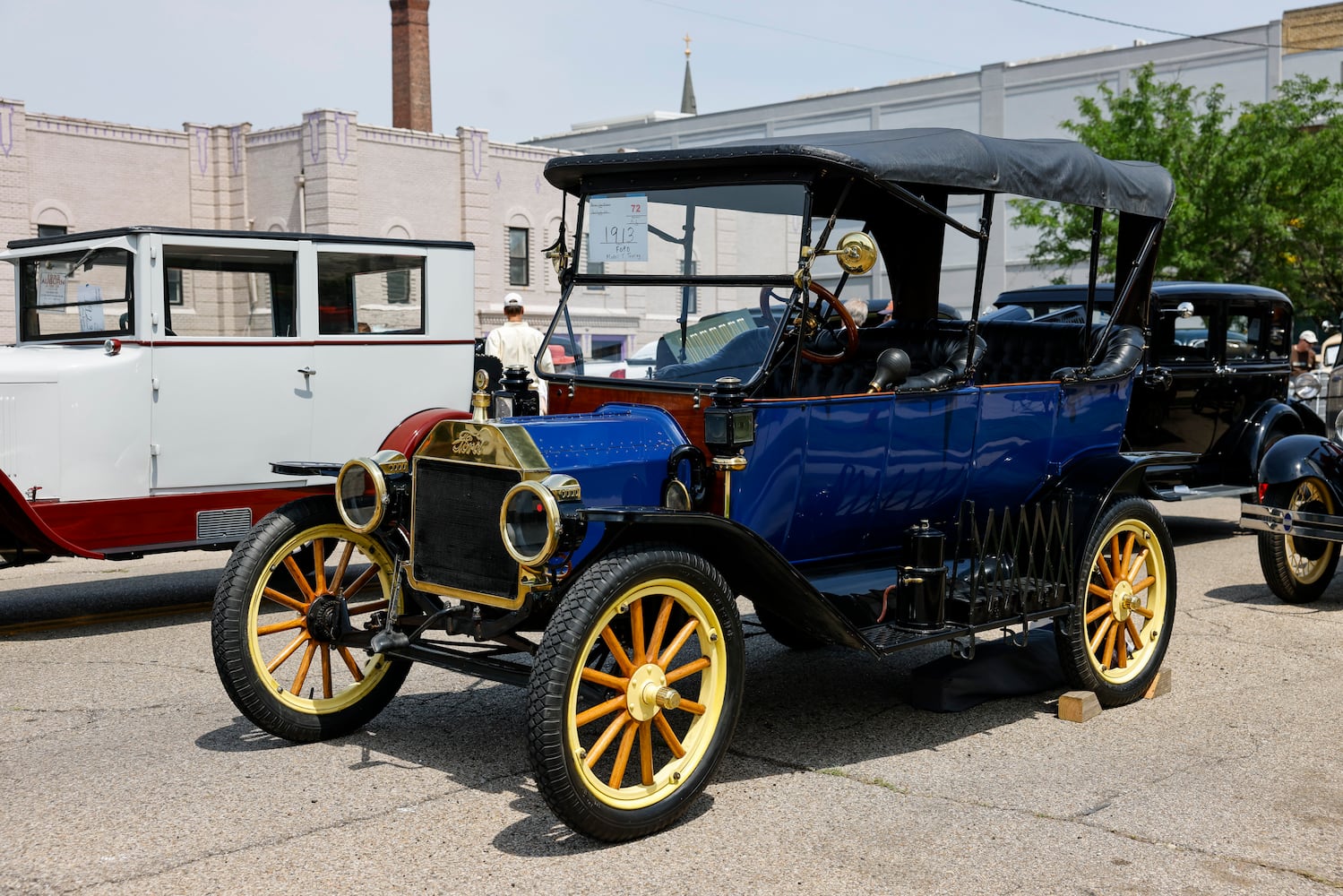 072322 car parade