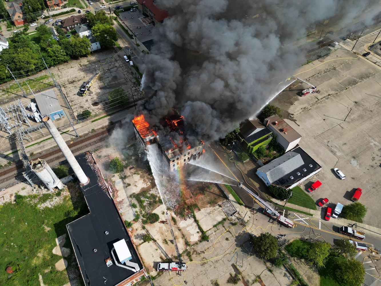 Fire in former Beckett Paper building in Hamilton