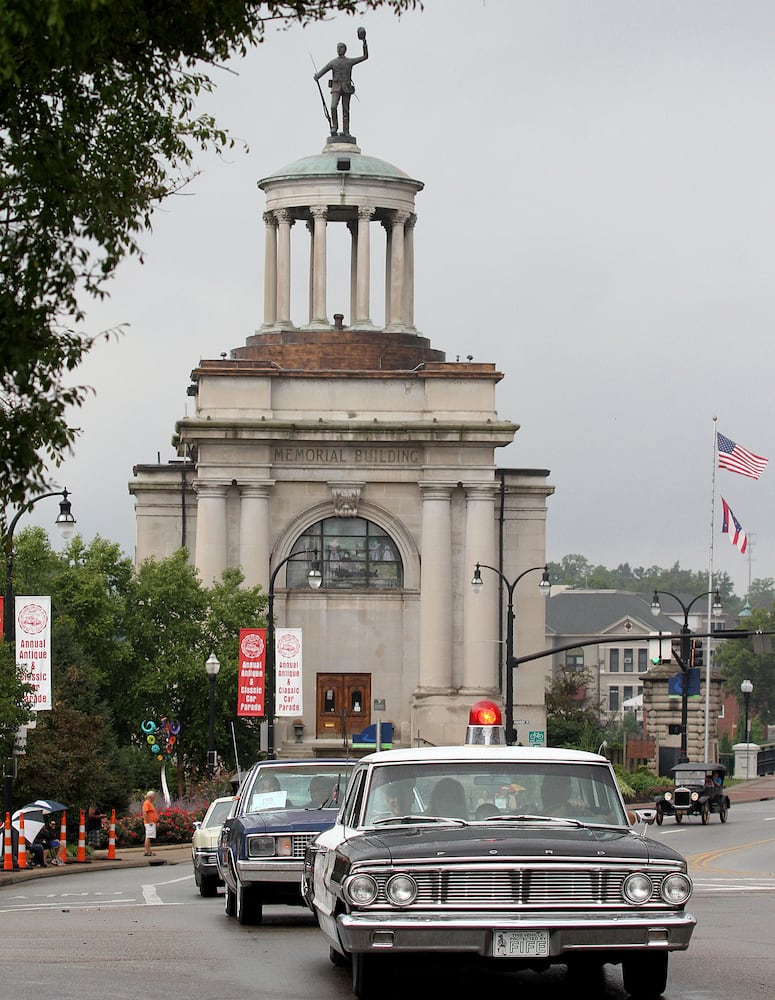 Hamilton Antique car show and parade