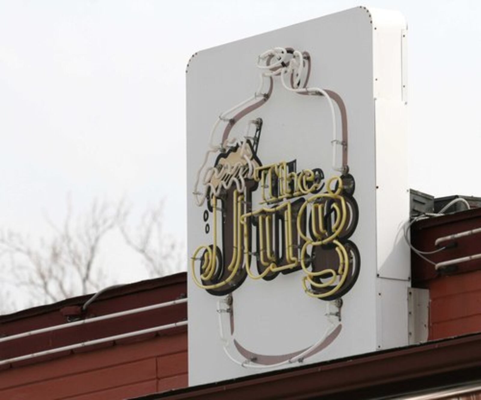 The Jug restaurant in Middletown has a new owner. Tom Temple was looking for a job oppurtunity when previous owner, John Ridge, offered him the business.