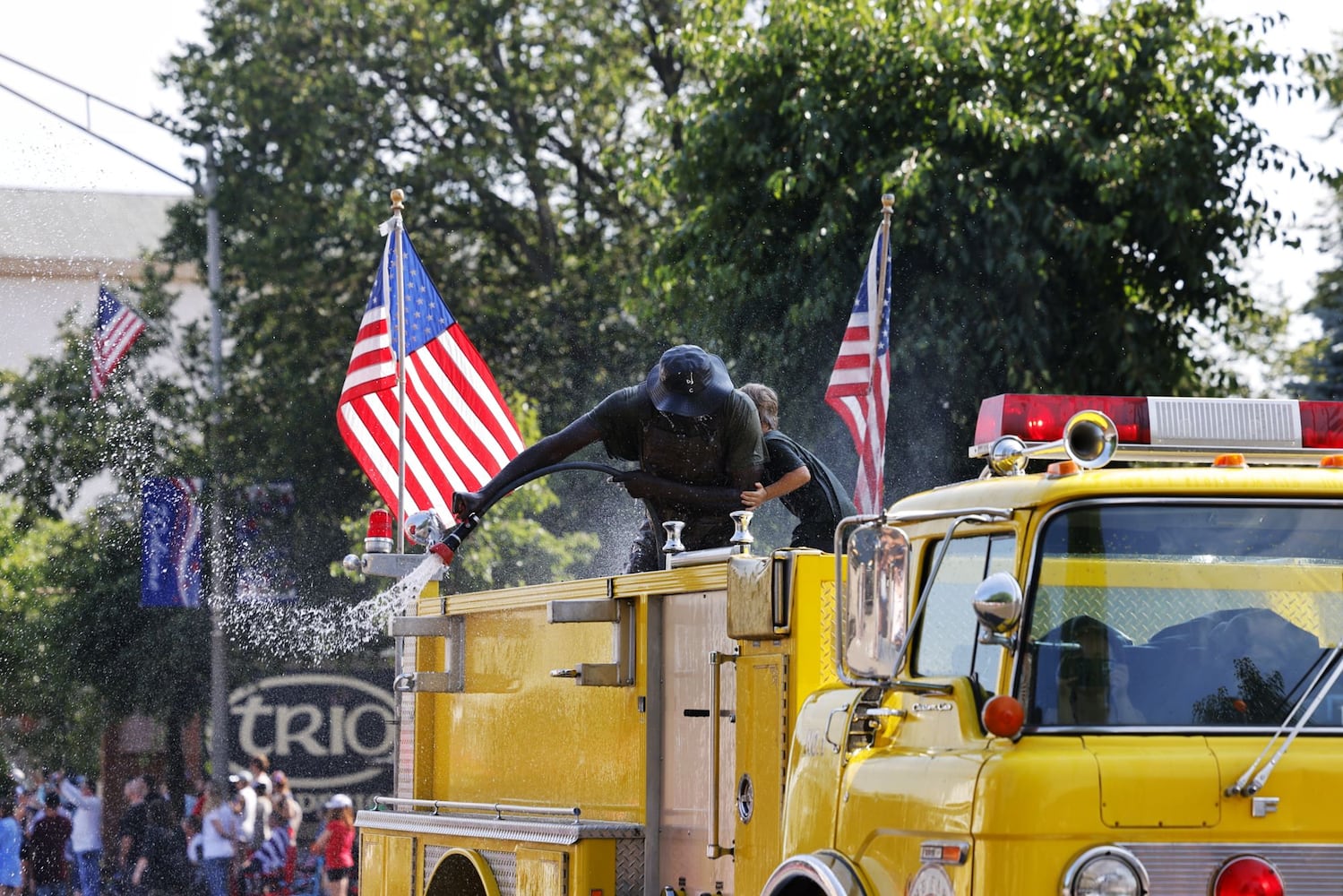 070423 Franklin parade