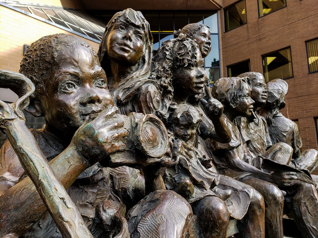 photo tour of the sculptures in Hamilton