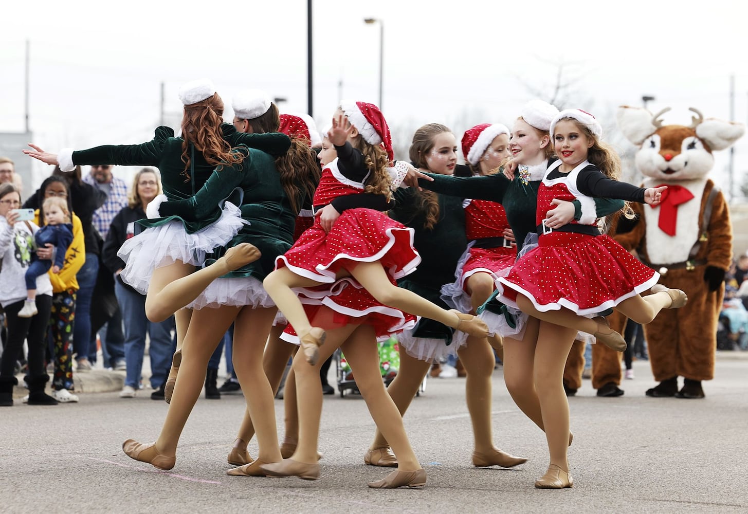 112622 Santa parade Middletown