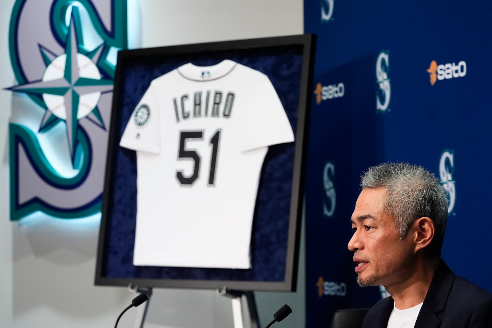 Former Seattle Mariners right fielder Ichiro Suzuki speaks during a press conference following his election to the National Baseball Hall of Fame Tuesday, Jan. 21, 2025, in Seattle. (AP Photo/Lindsey Wasson)