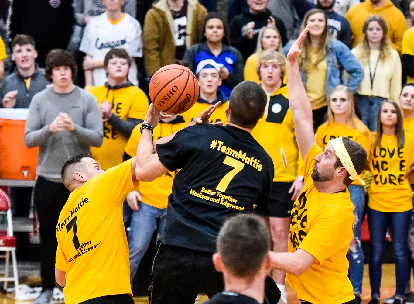 Two Butler County schools hold basketball game to benefit Madison teen battling cancer