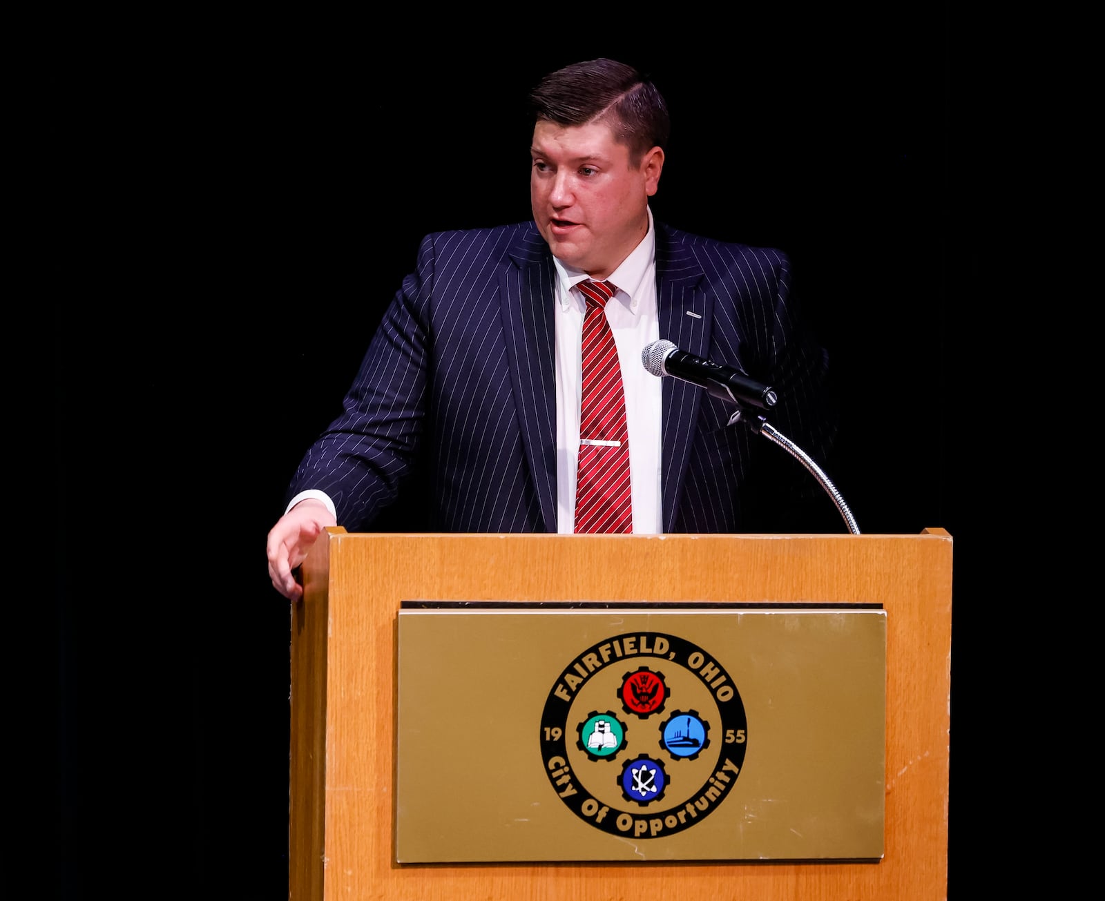 Matt Davidson speaks to the crowd after being sworn in as new Fairfield city council member during a ceremony Monday, Dec. 27, 2021 at the Fairfield Community Arts Center. NICK GRAHAM / STAFF