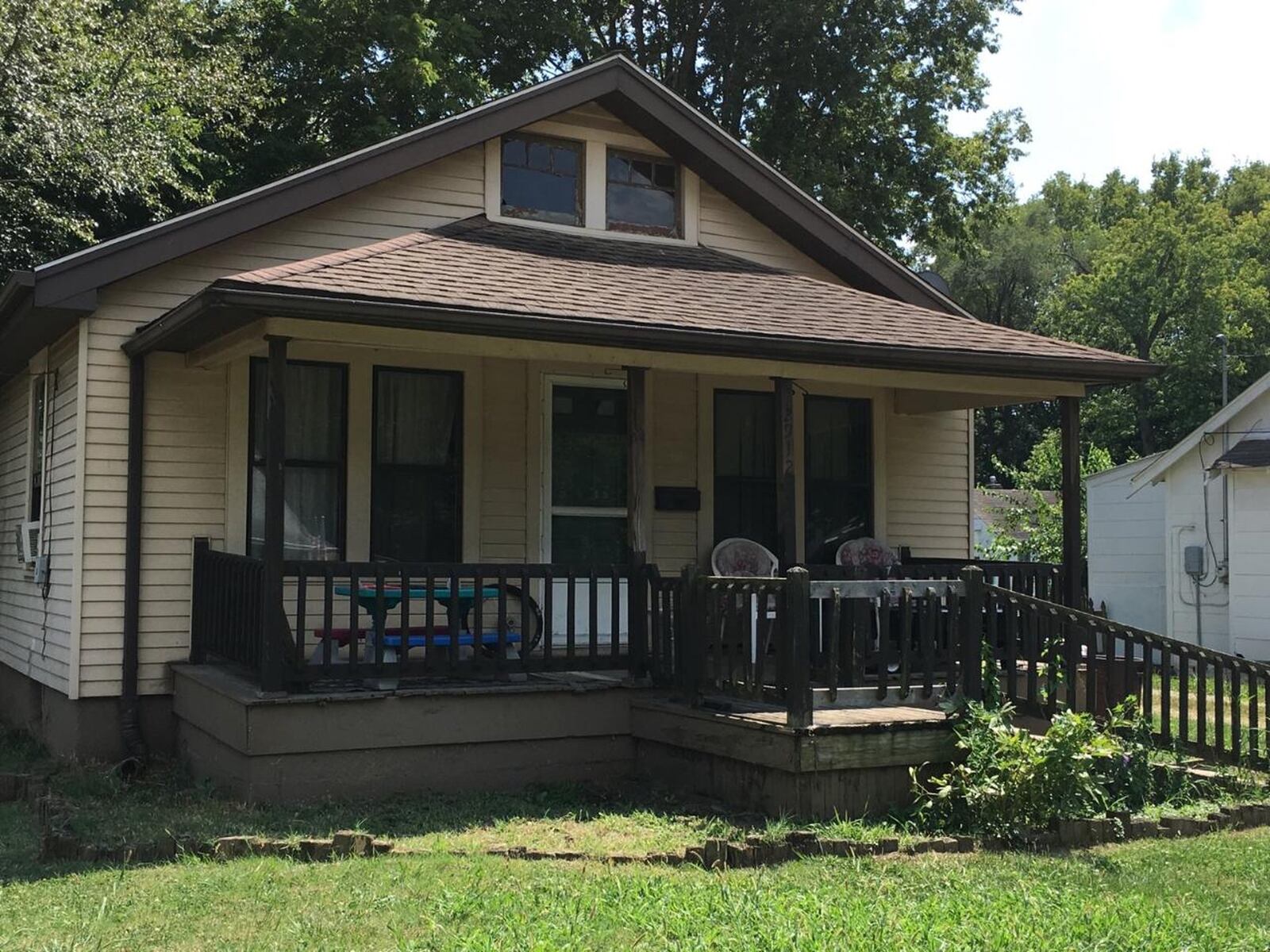 The Wilbraham Road home in Middletown, where police say Leslie Dalton overdosed.