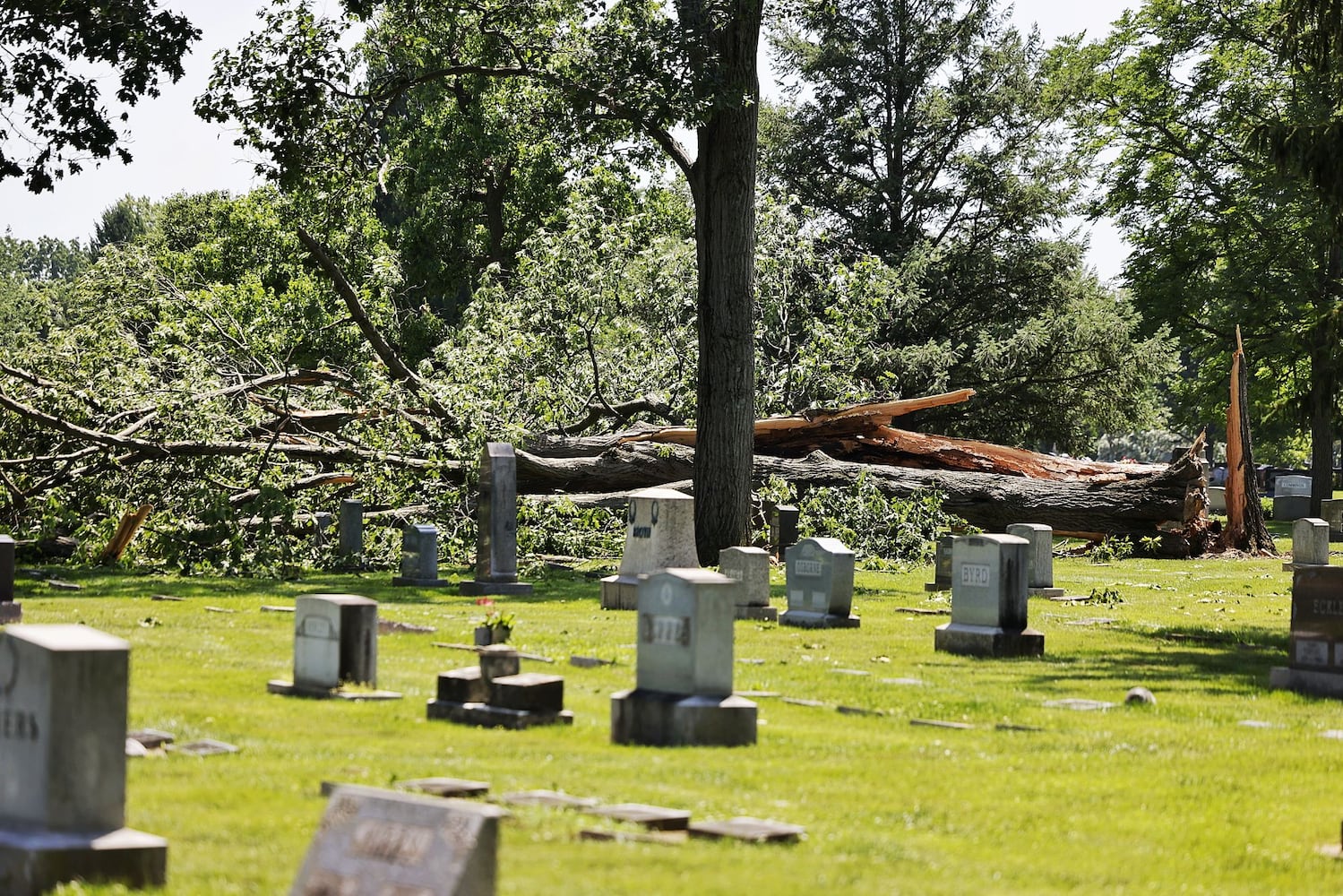 062522 Woodside Cemetery