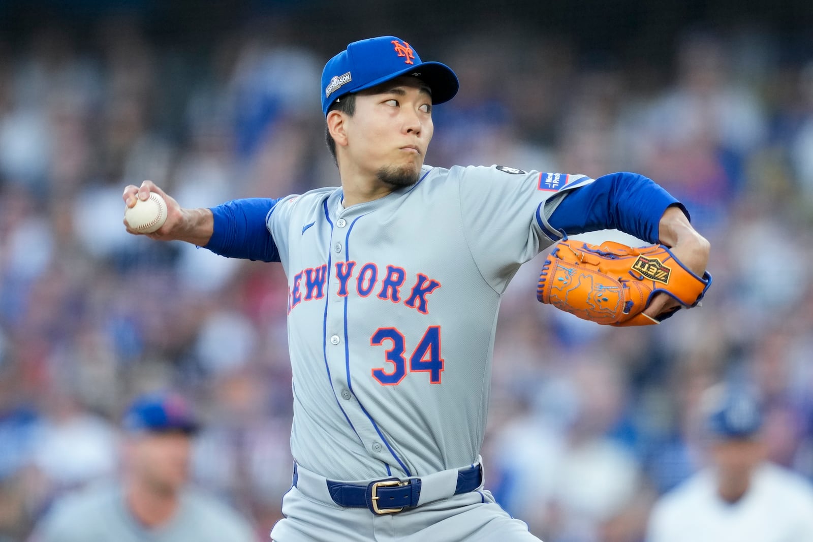 New York Mets pitcher Kodai Senga throws against the Los Angeles Dodgers during the first inning in Game 1 of a baseball NL Championship Series, Sunday, Oct. 13, 2024, in Los Angeles. (AP Photo/Ashley Landis)