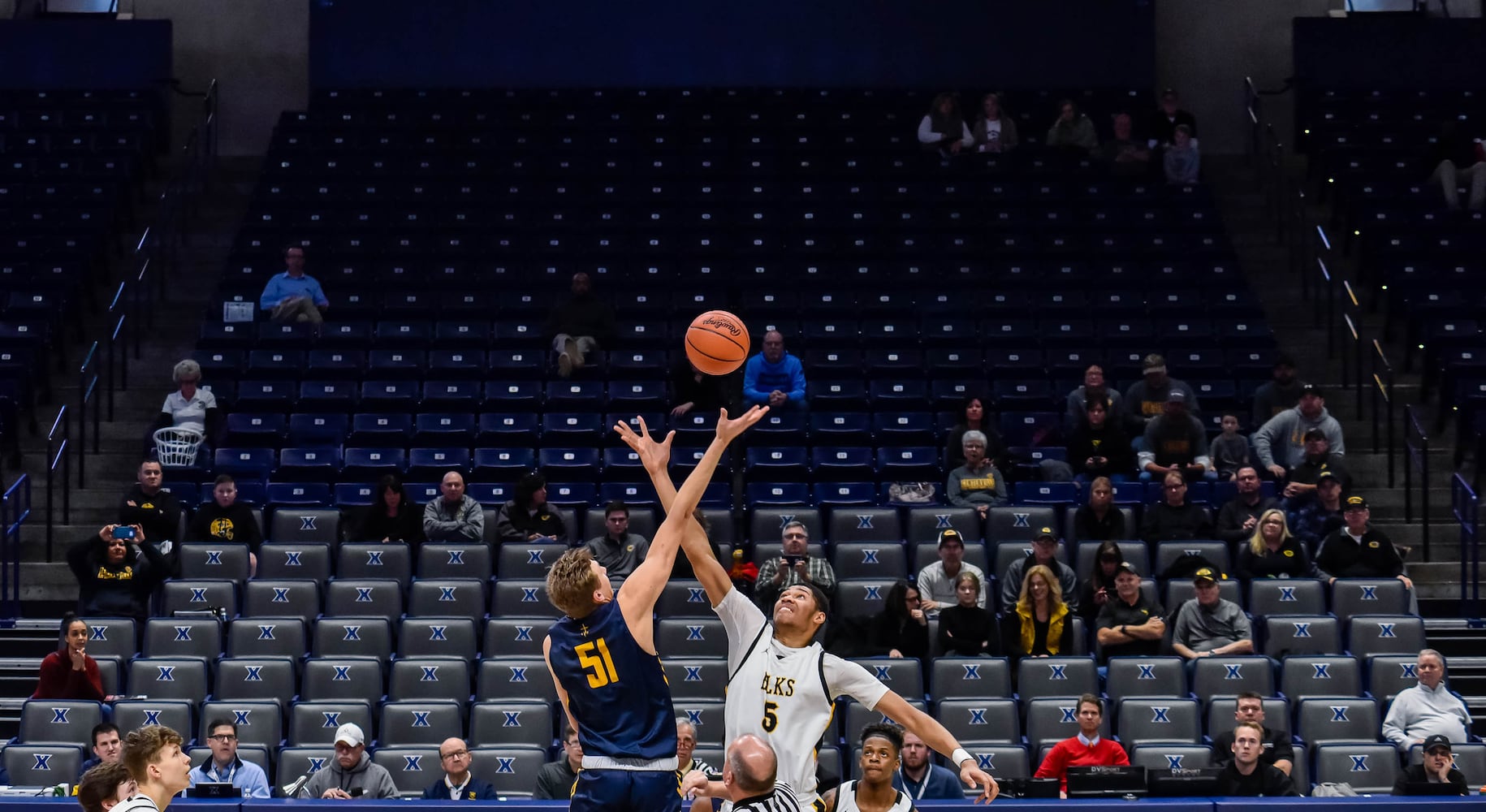 Centerville vs Moeller and Lakota East vs La Salle Regional basketball semifinals