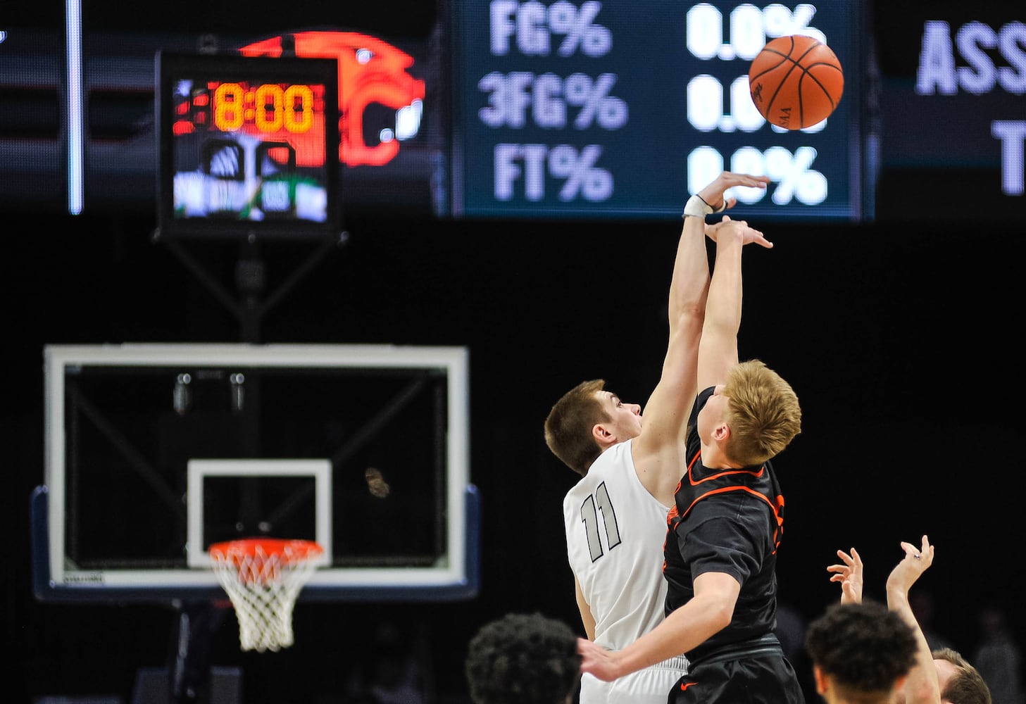 Lakota East beats Beavercreek in boys D1 district basketball final