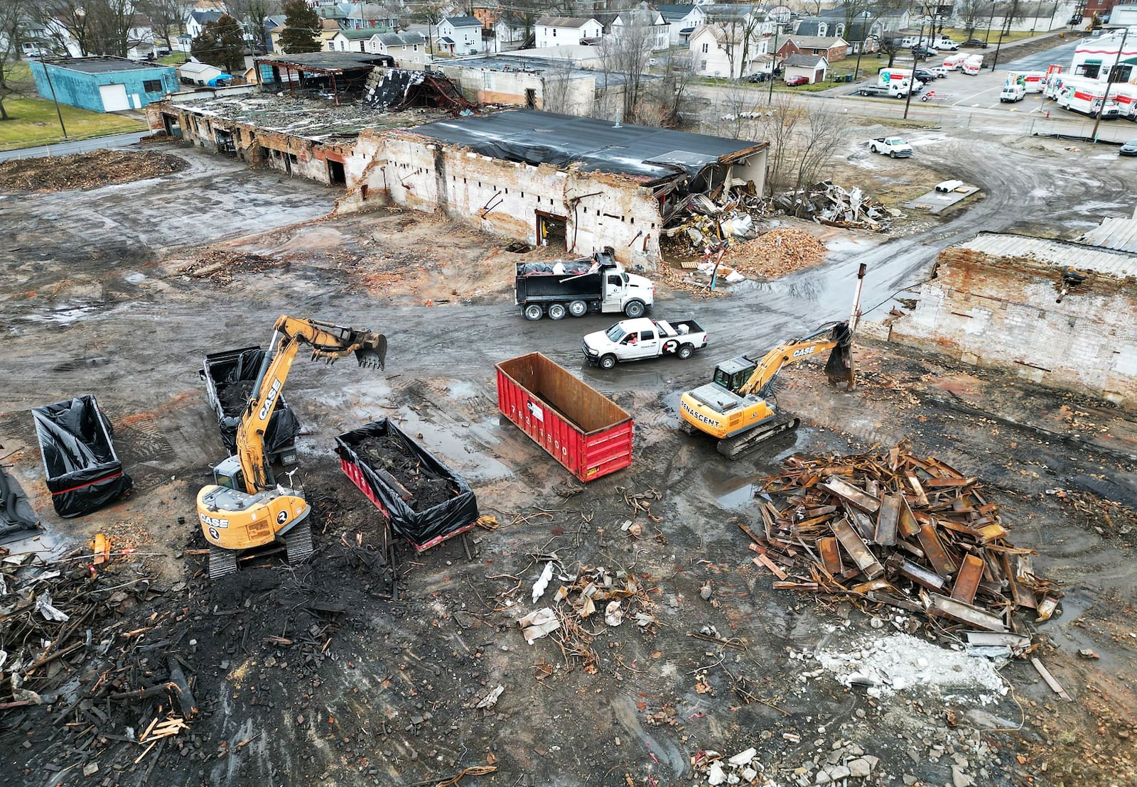 Demolition continues Friday, Jan. 26, 2024 on the former Middletown Paperboard building that was destroyed by fire over four years ago. NICK GRAHAM/STAFF