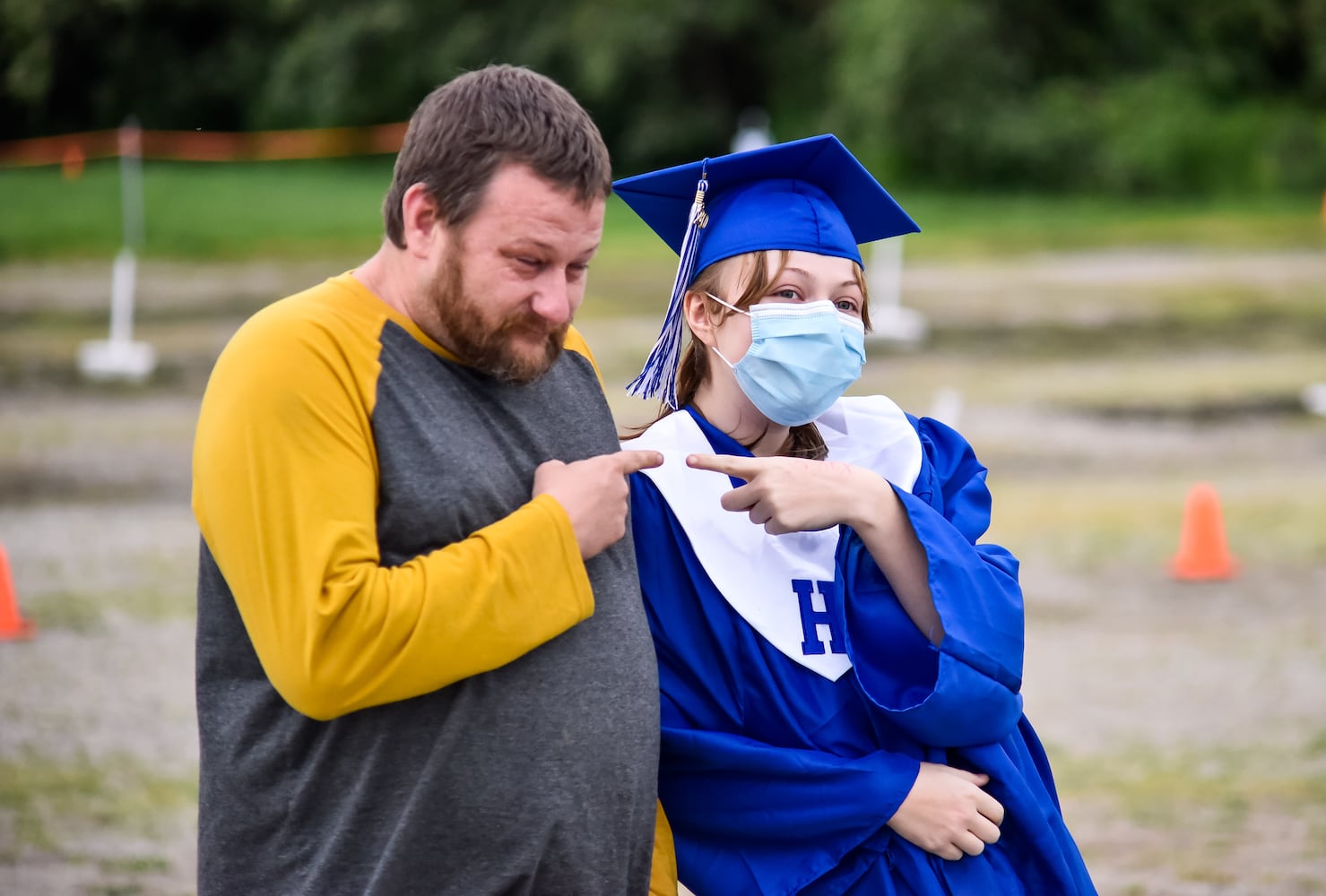 Hamilton High School seniors celebrate graduation at Holiday Auto Theatre drive-in