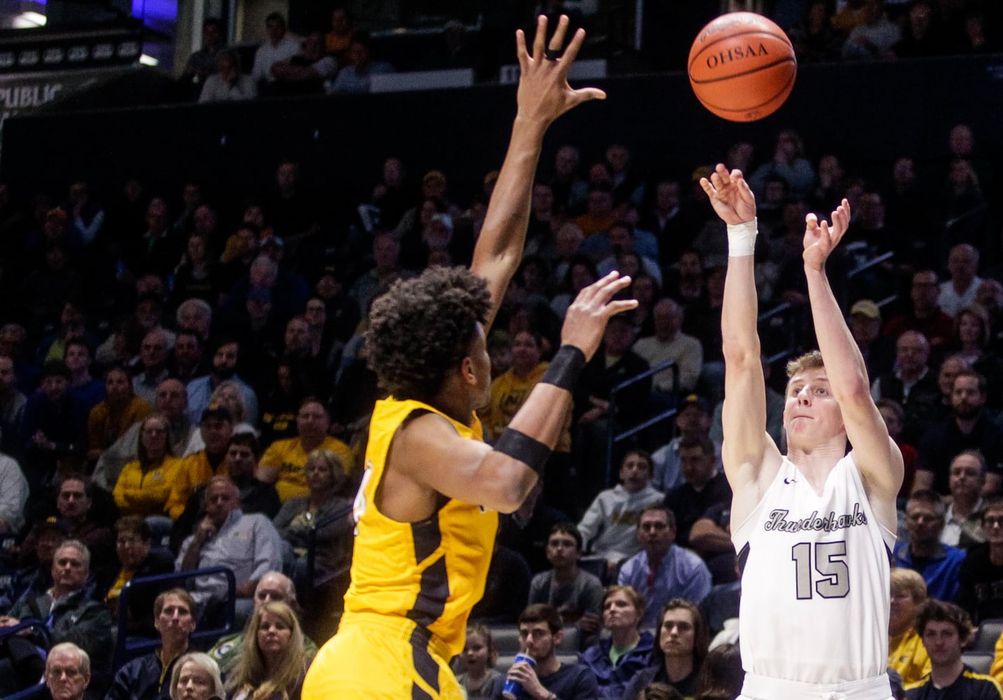 Lakota East falls to Moeller in D1 Regional basketball semifinal