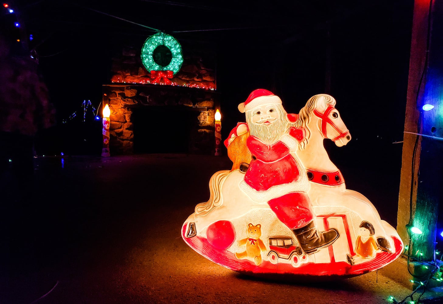 Fort Saint Clair Whispering Christmas light display in Eaton