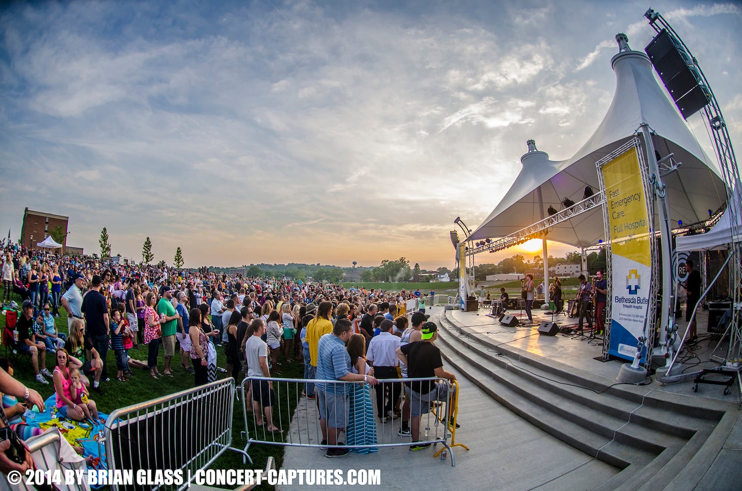 The Revivalists play the RiversEdge series in Hamilton