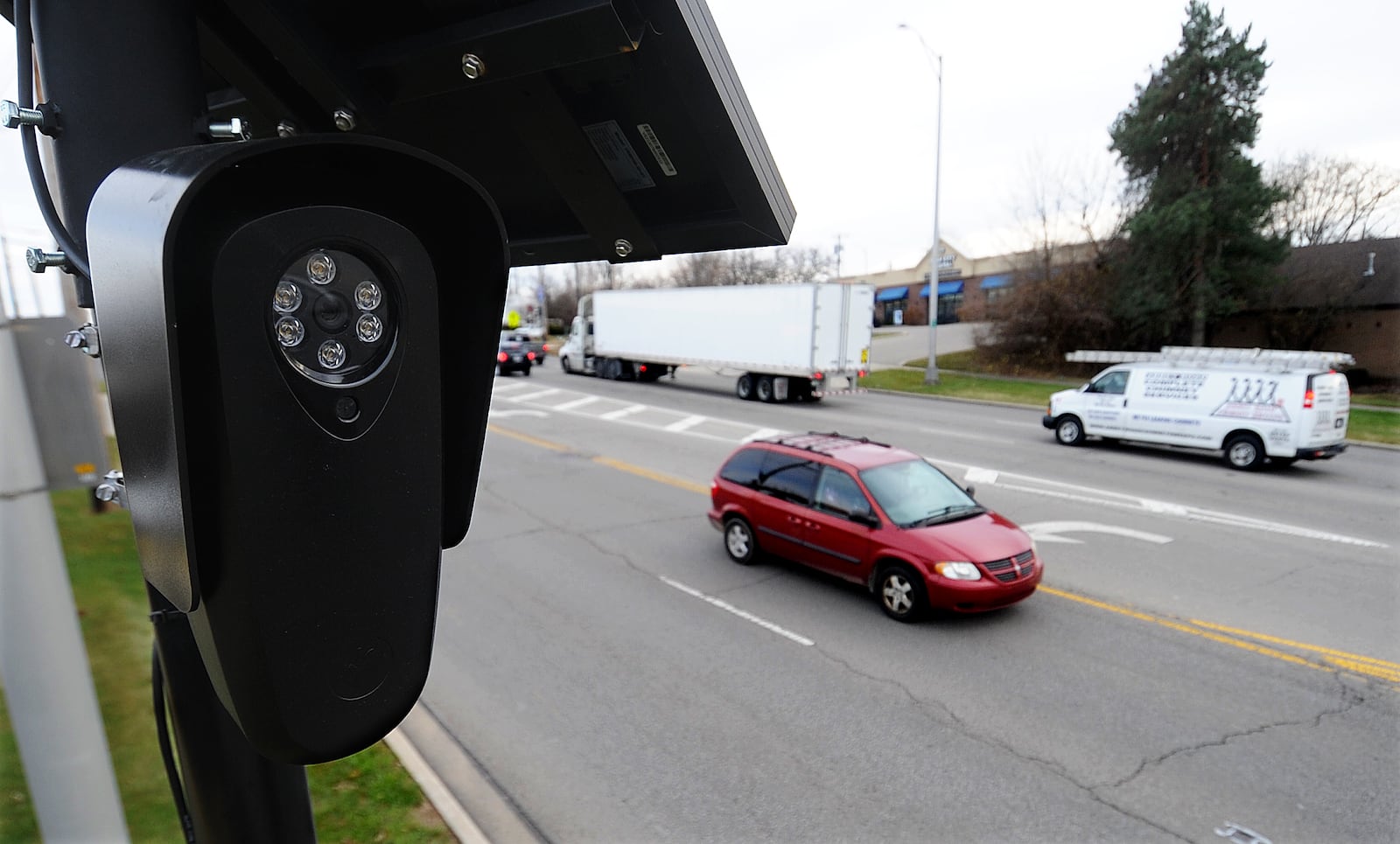 The Kettering Police Department has 10 automated license plate reading stationery cameras that were installed this year. This one is located at the intersection of Dorothy Lane and County Line Road. MARSHALL GORBY\STAFF