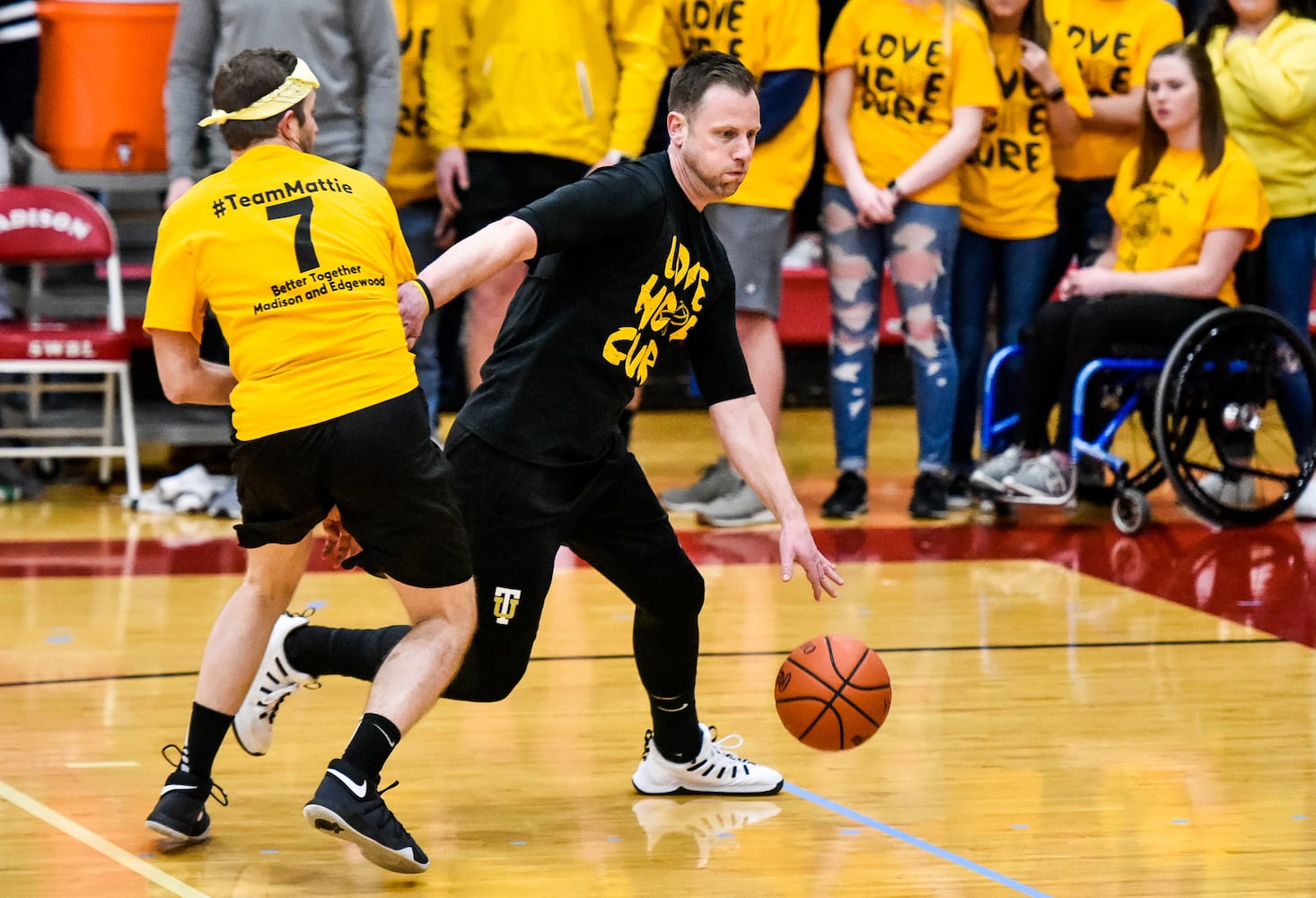 Two Butler County schools hold basketball game to benefit Madison teen battling cancer