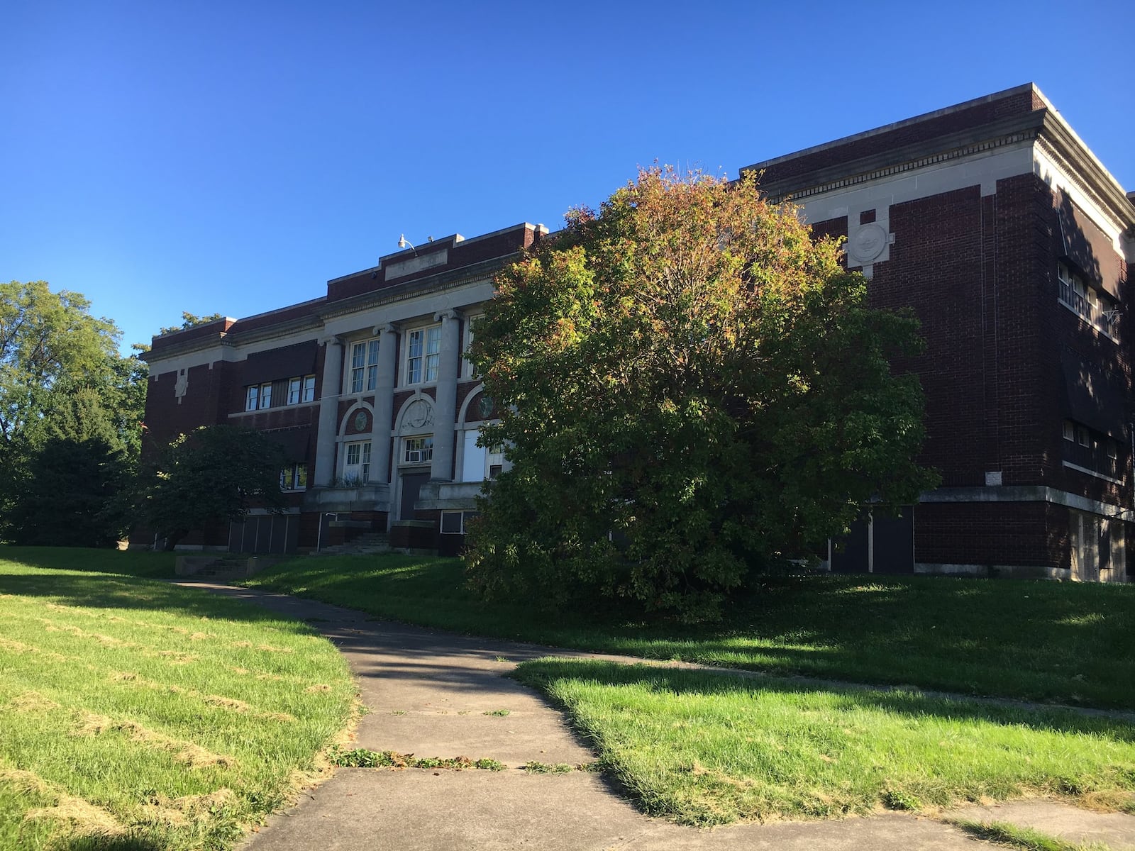 Middletown officials are planning to demolish the former Lincoln School, 2402 Central Ave., later in 2019. The property was transferred to the state of Ohio for nonpayment of back taxes in July 2016, but was unable to sell it. The city requested the property through the Butler County Land Bank, which took possession on July 12, 2018 and transferred it to the city on July 26, 2018. FILE PHOTO