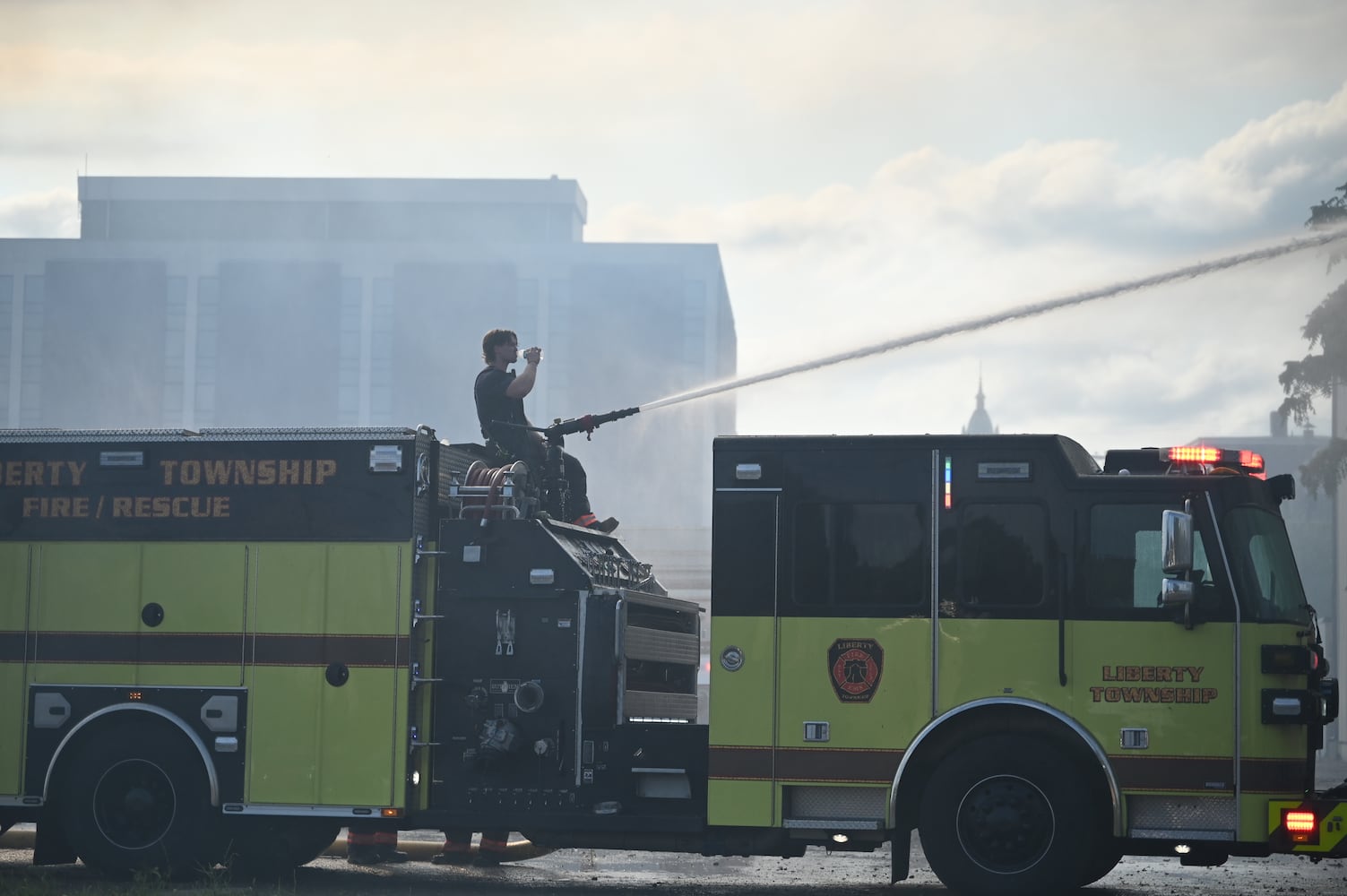 Fire destroys former Beckett Paper office building in Hamilton