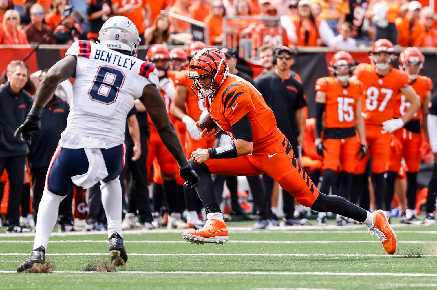 090824 Bengals vs Patriots football