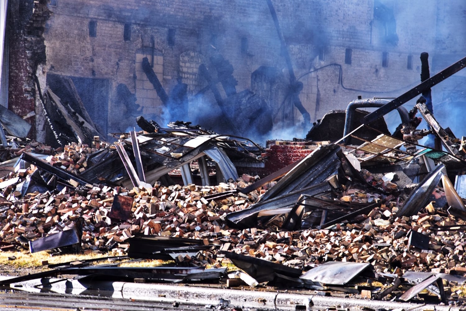 PHOTOS: Large fire at old Middletown Paperboard building on New Year’s Day