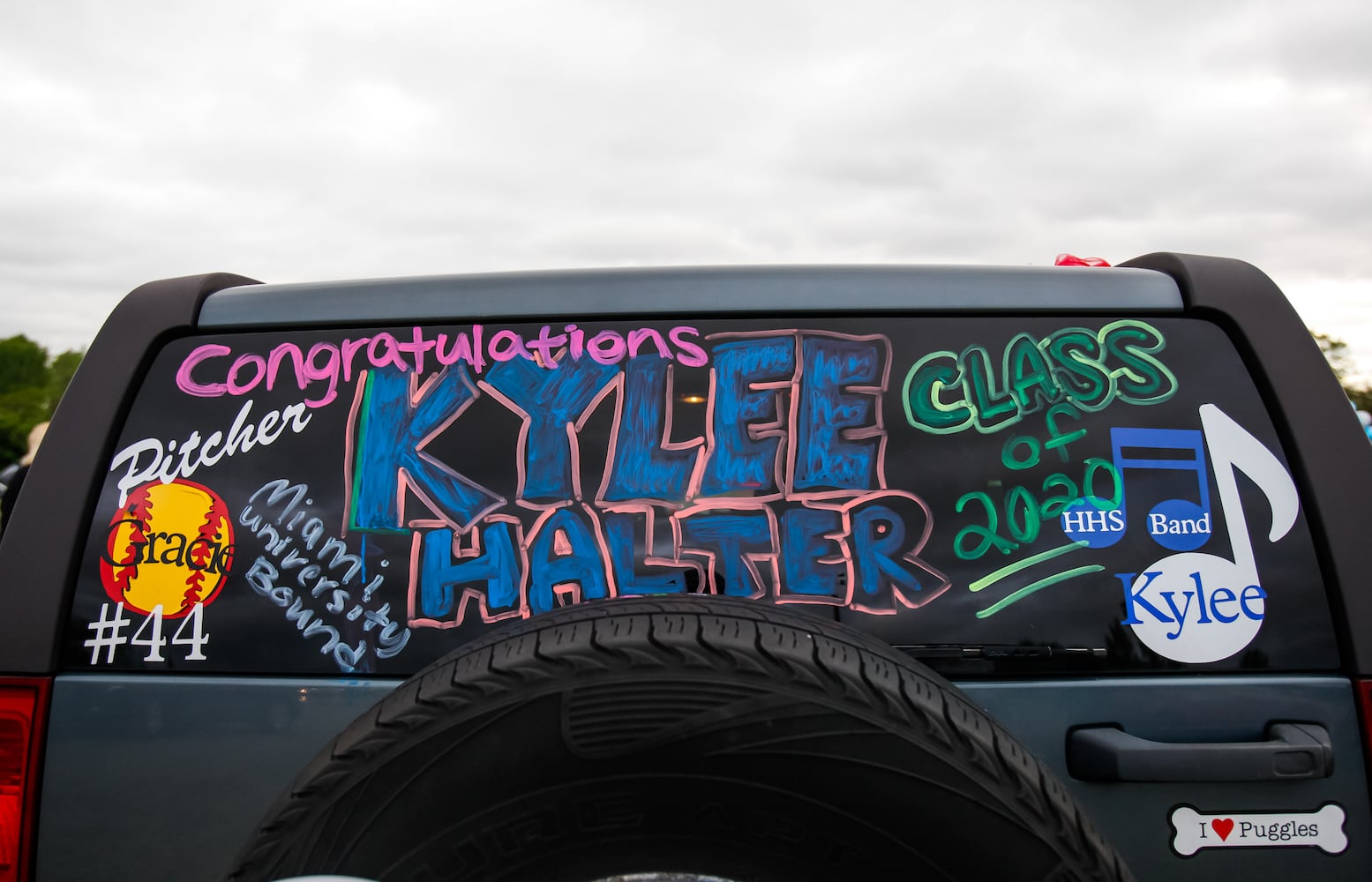 Hamilton High School seniors celebrate graduation at Holiday Auto Theatre drive-in