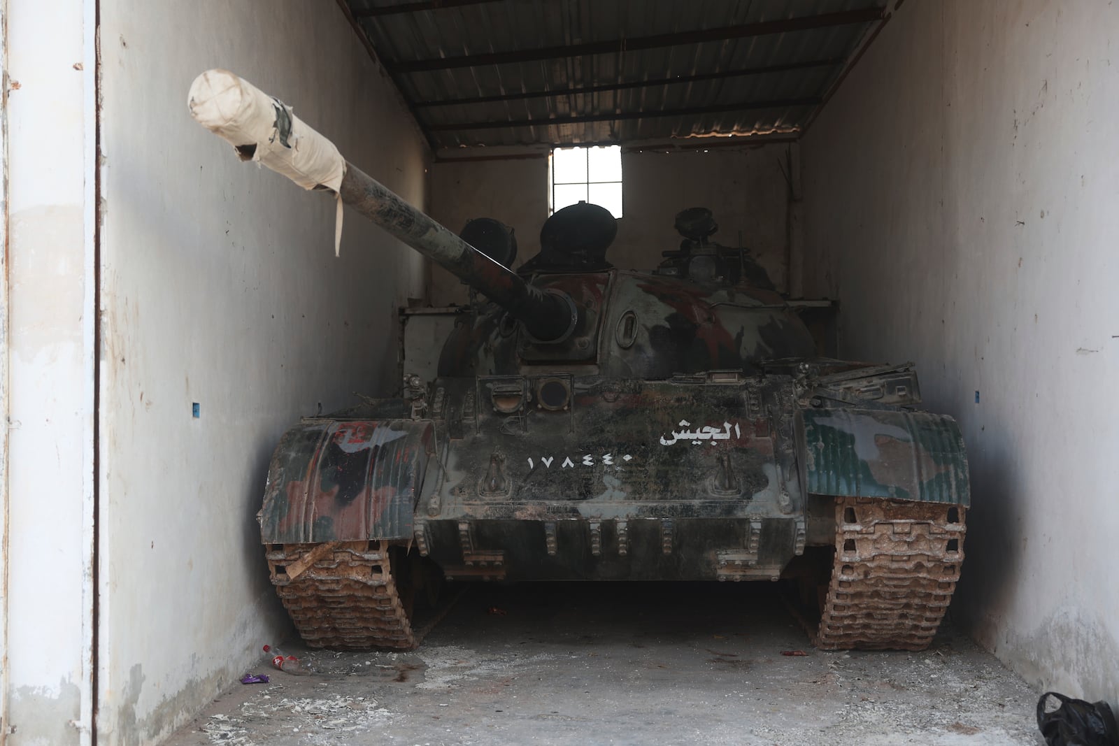 Opposition forces take control of areas outside Aleppo, Syria, Friday, Nov. 29, 2024. (AP Photo/Ghaith Alsayed)